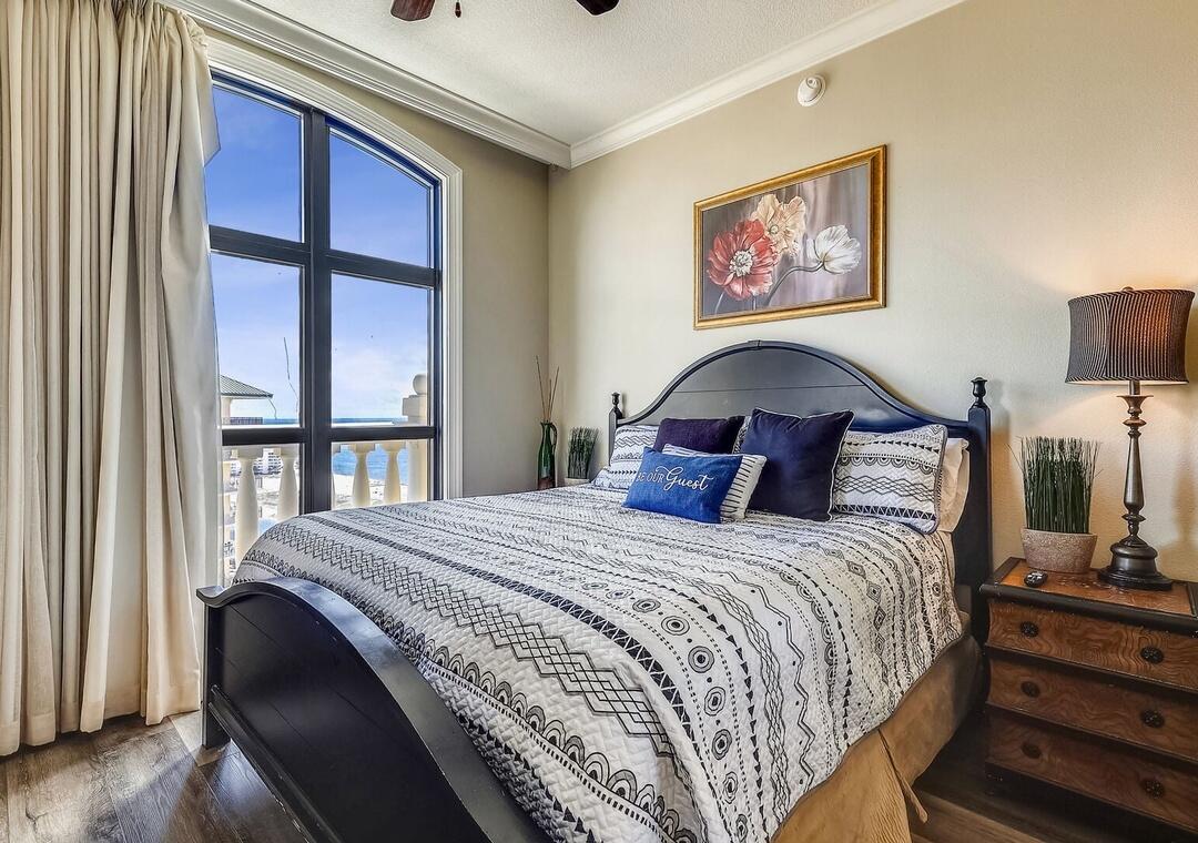 EMERALD GRANDE - Residential