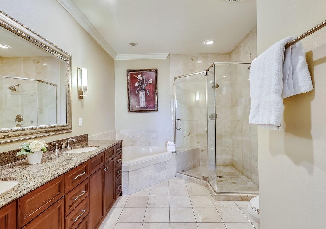 EMERALD GRANDE - Residential