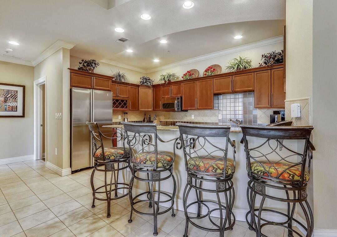 EMERALD GRANDE - Residential