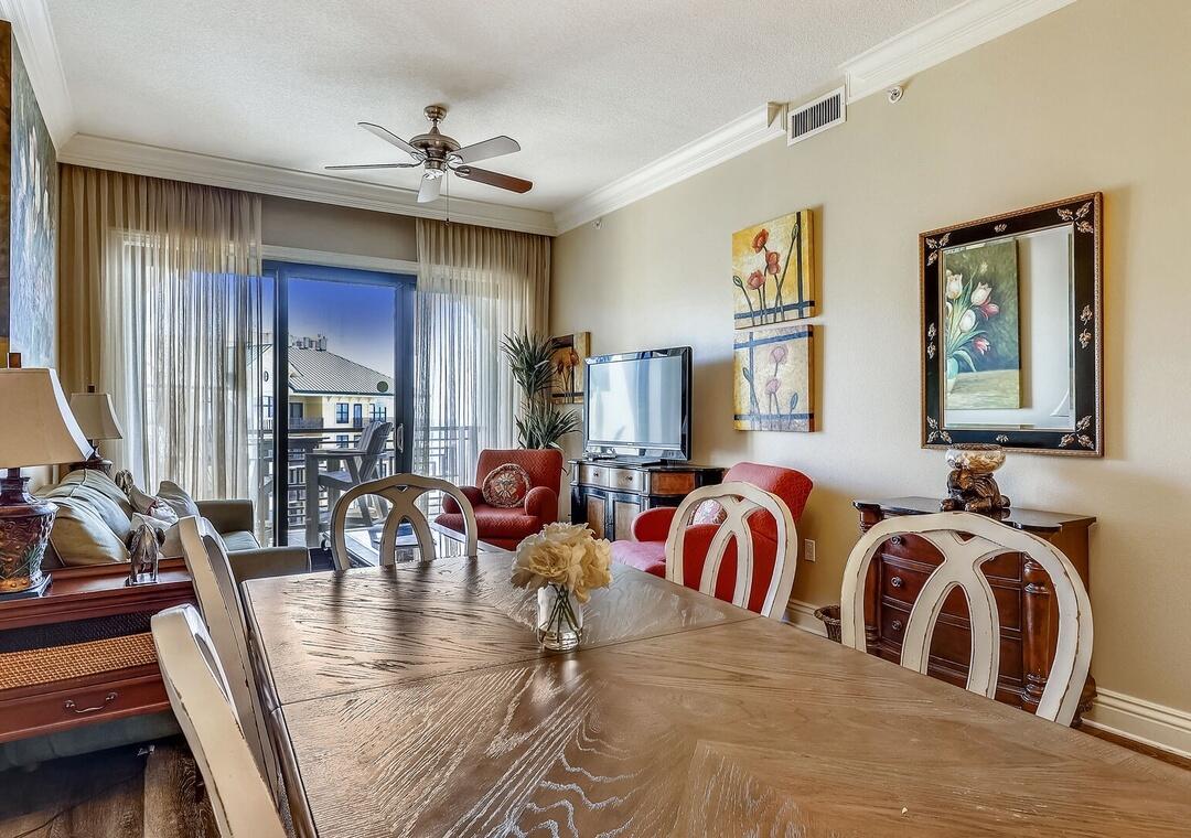 EMERALD GRANDE - Residential