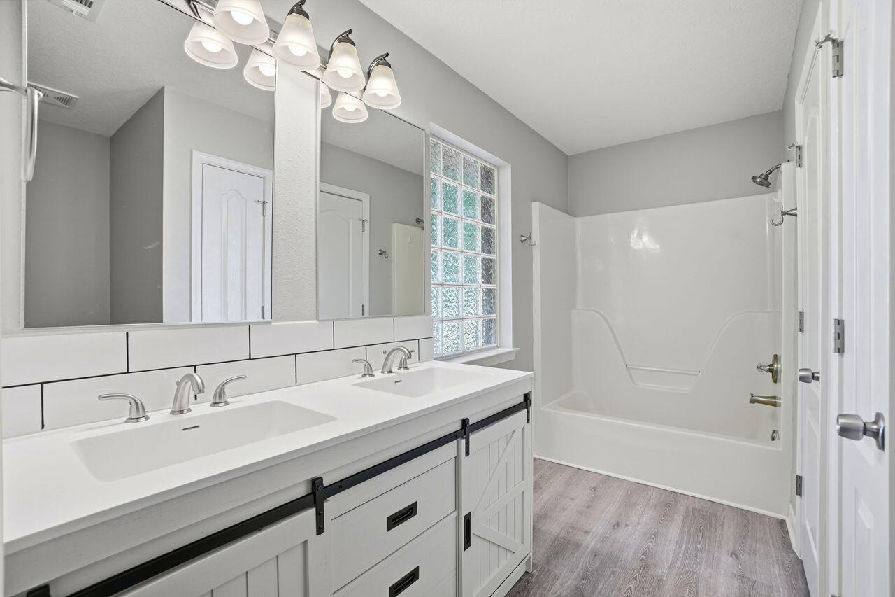 RANSOM PINES AMEND - Residential