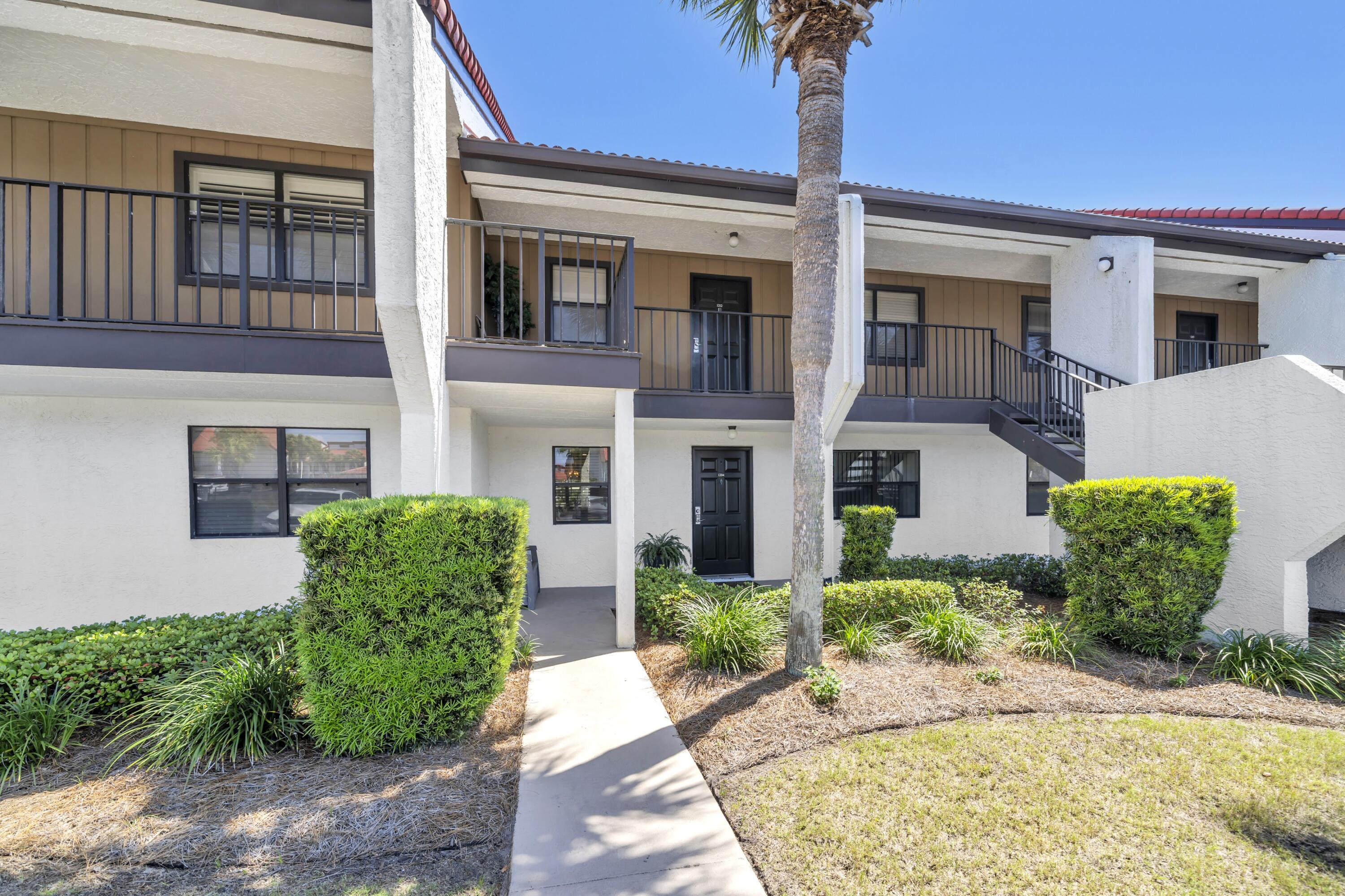 EDGEWATER GOLF VILLAS 3A CONDO - Residential