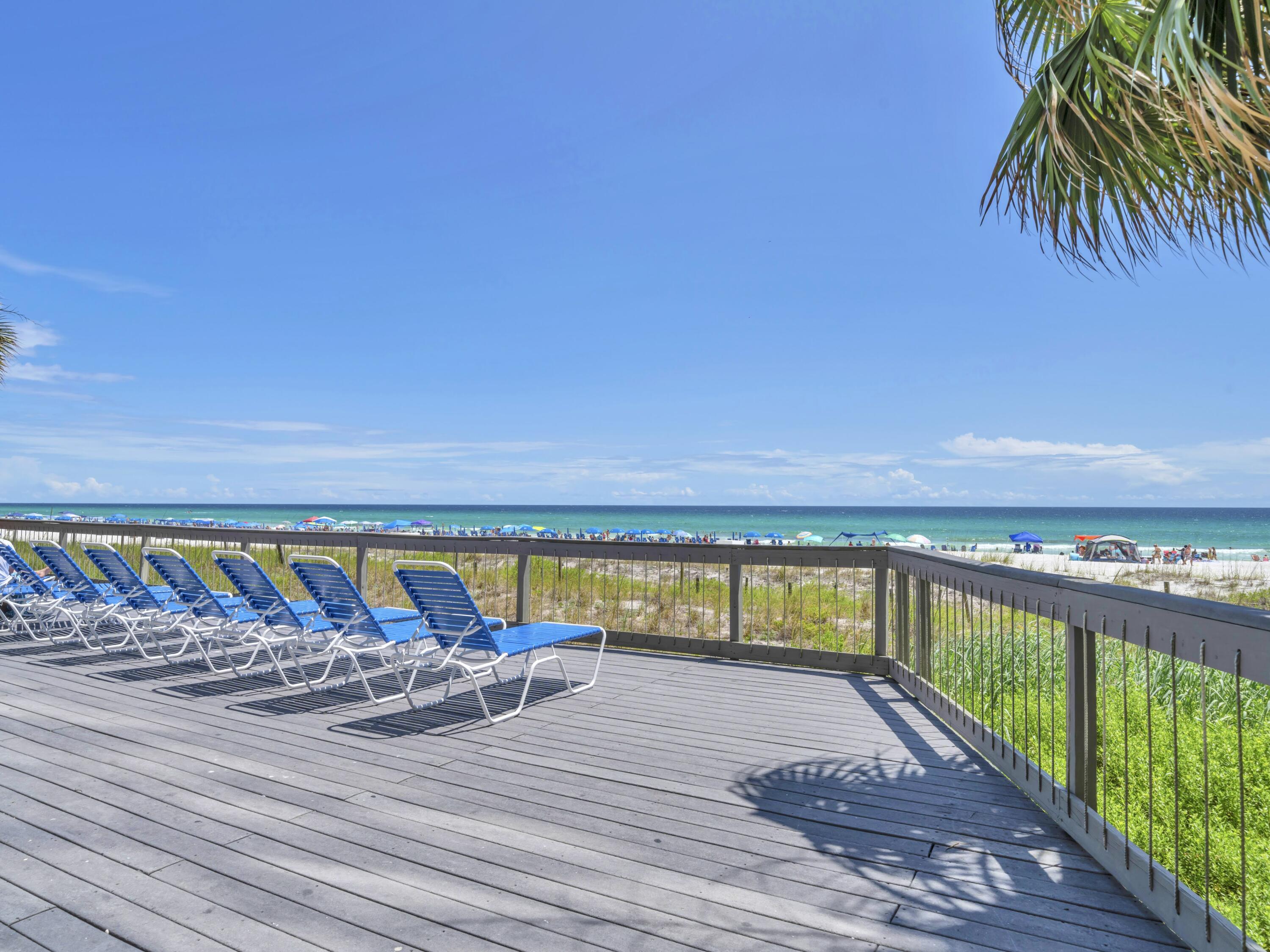 EDGEWATER GOLF VILLAS 3A CONDO - Residential