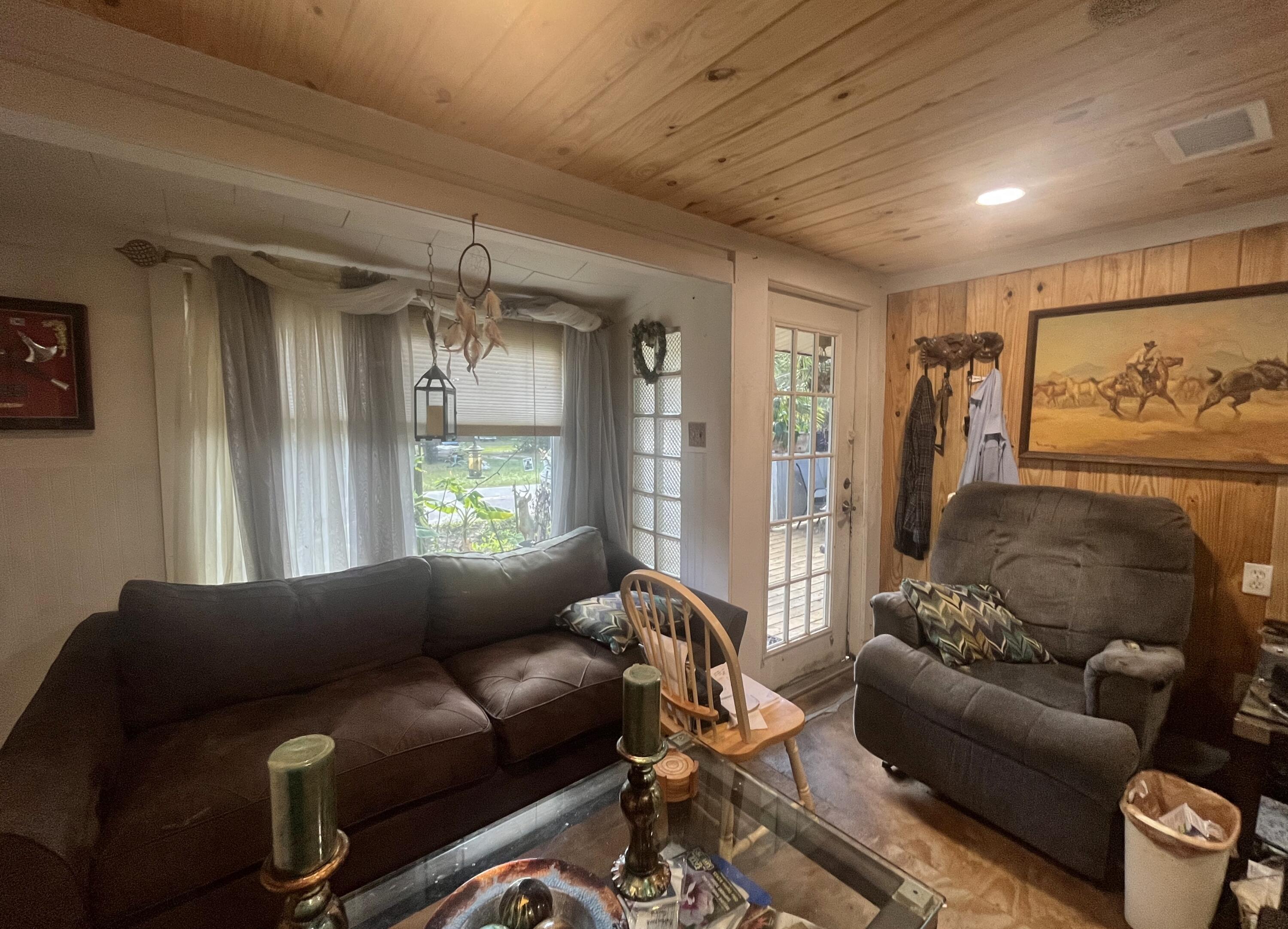 BAY GROVE - Residential