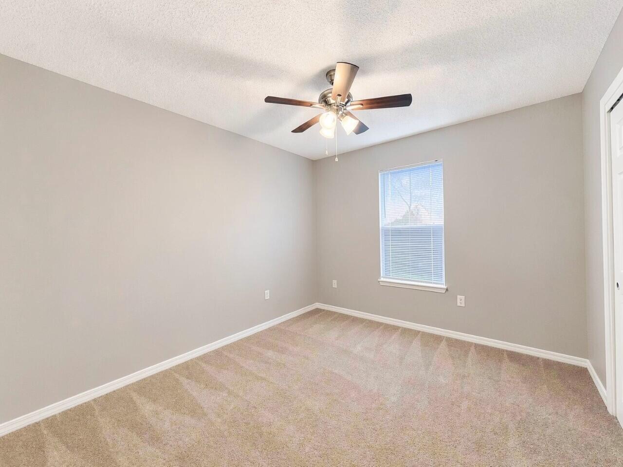 EMERALD VILLAGE S/D - Residential Lease