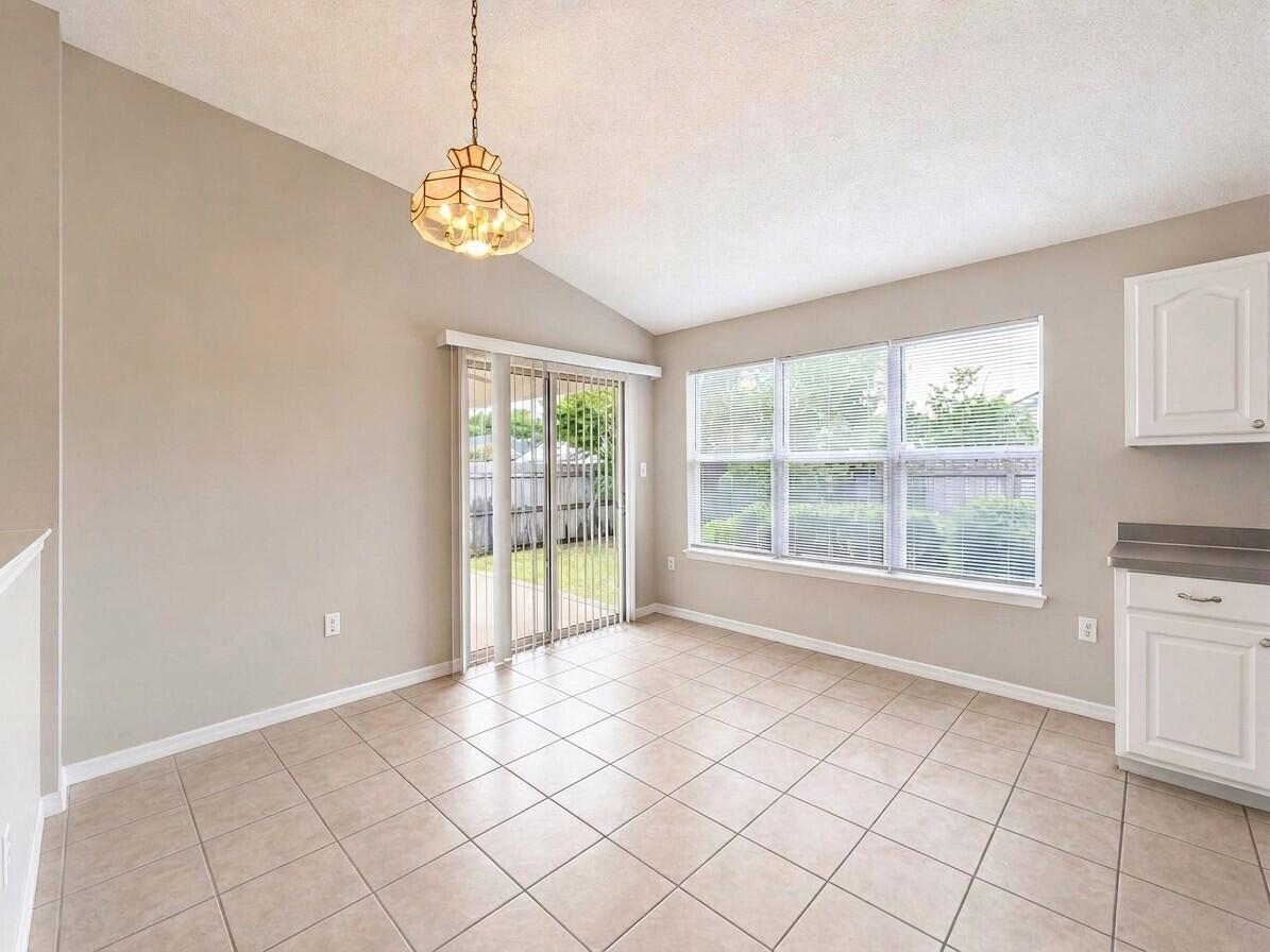 EMERALD VILLAGE S/D - Residential Lease
