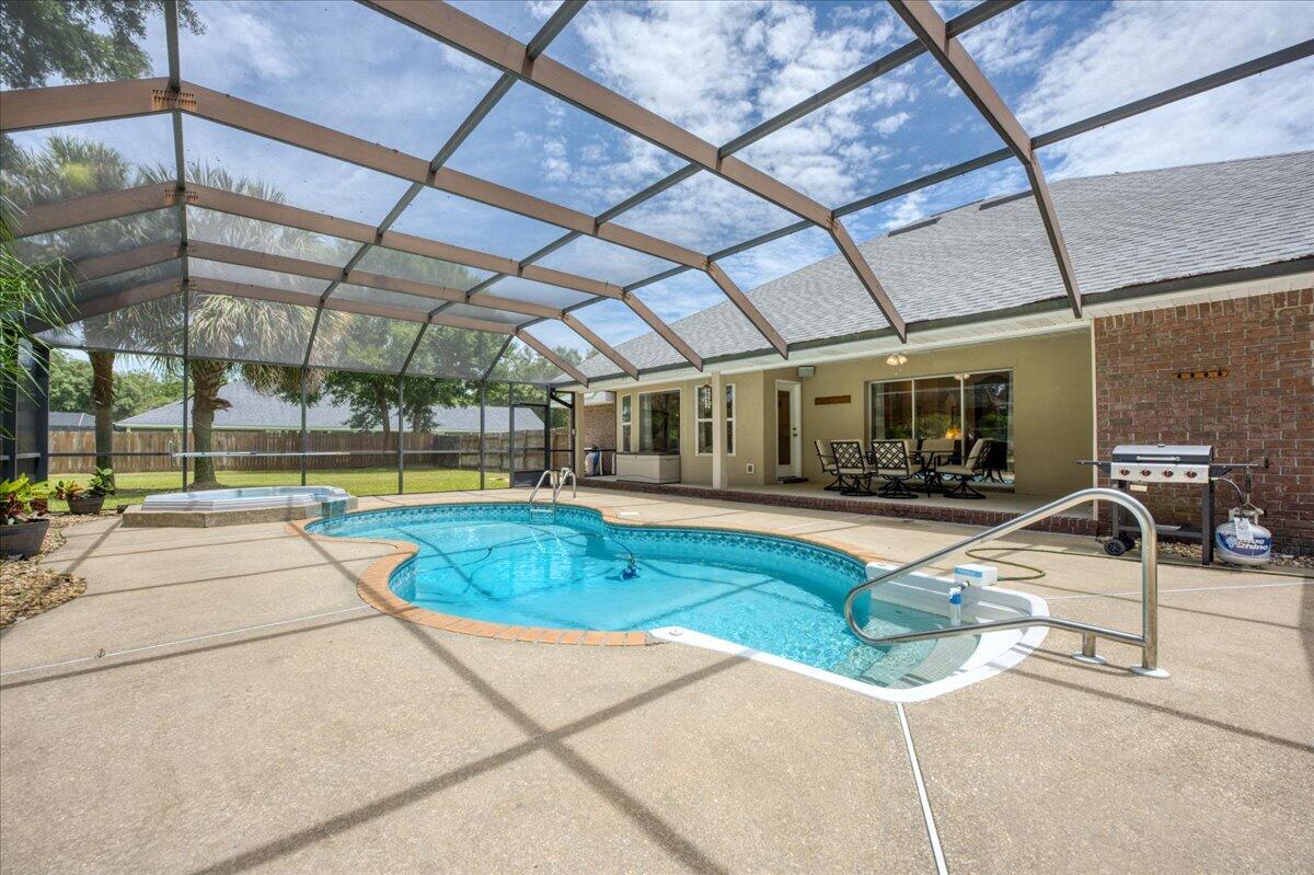 EAST BAY RIVER ESTATES - Residential