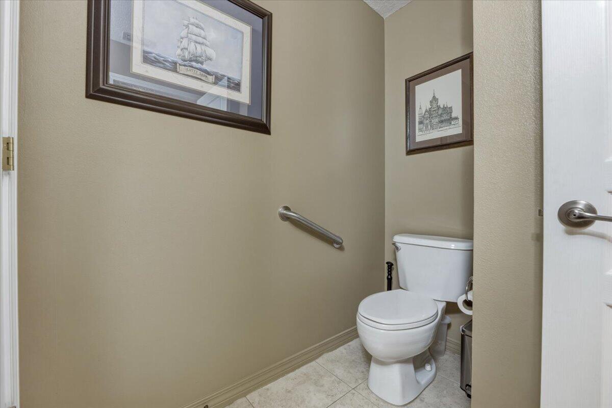 EAST BAY RIVER ESTATES - Residential