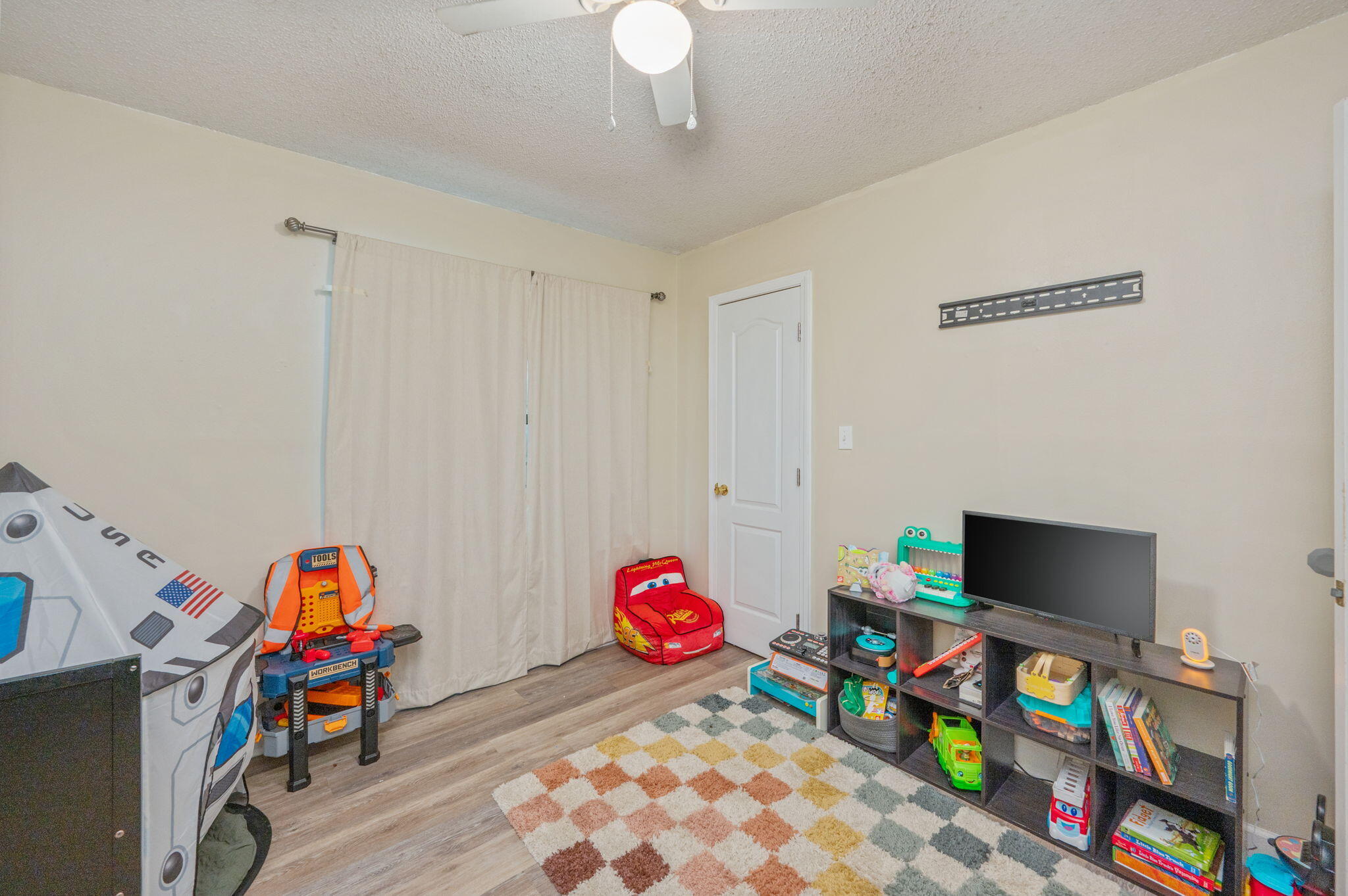 CANDLEWOOD VILLAGE - Residential