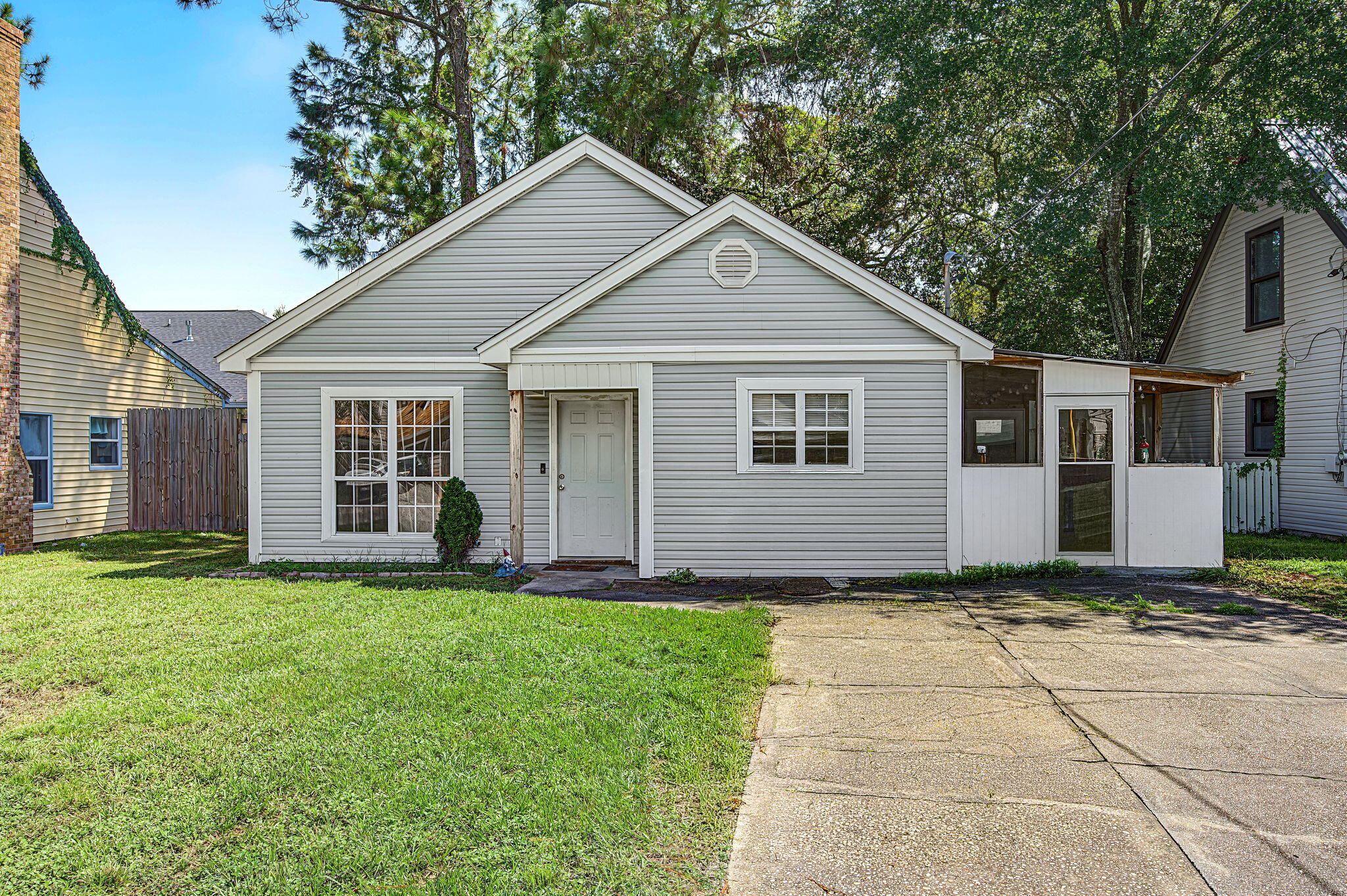If you're looking for the perfect starter home or one you can downsize into that requires very little maintenance, in the heart of Fort Walton Beach, this is it. A reasonable amount of renovations have been made with some room left to put your own twist on things. This is your chance to have a place of your own without breaking the bank. Restaurants, recreational activities, nightlife, commute to military bases, the beach...all just minutes away. Roof is 5 years young and HVAC is 9 years.