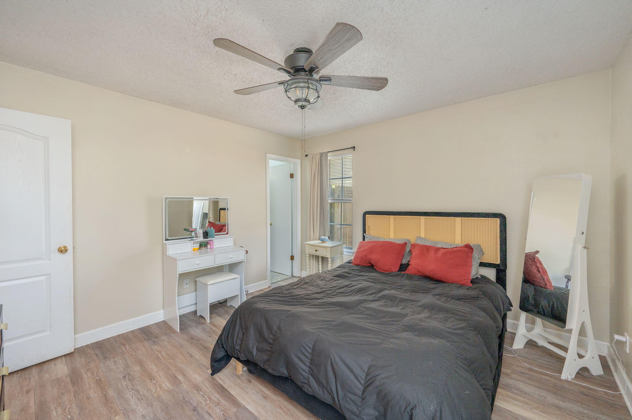 CANDLEWOOD VILLAGE - Residential