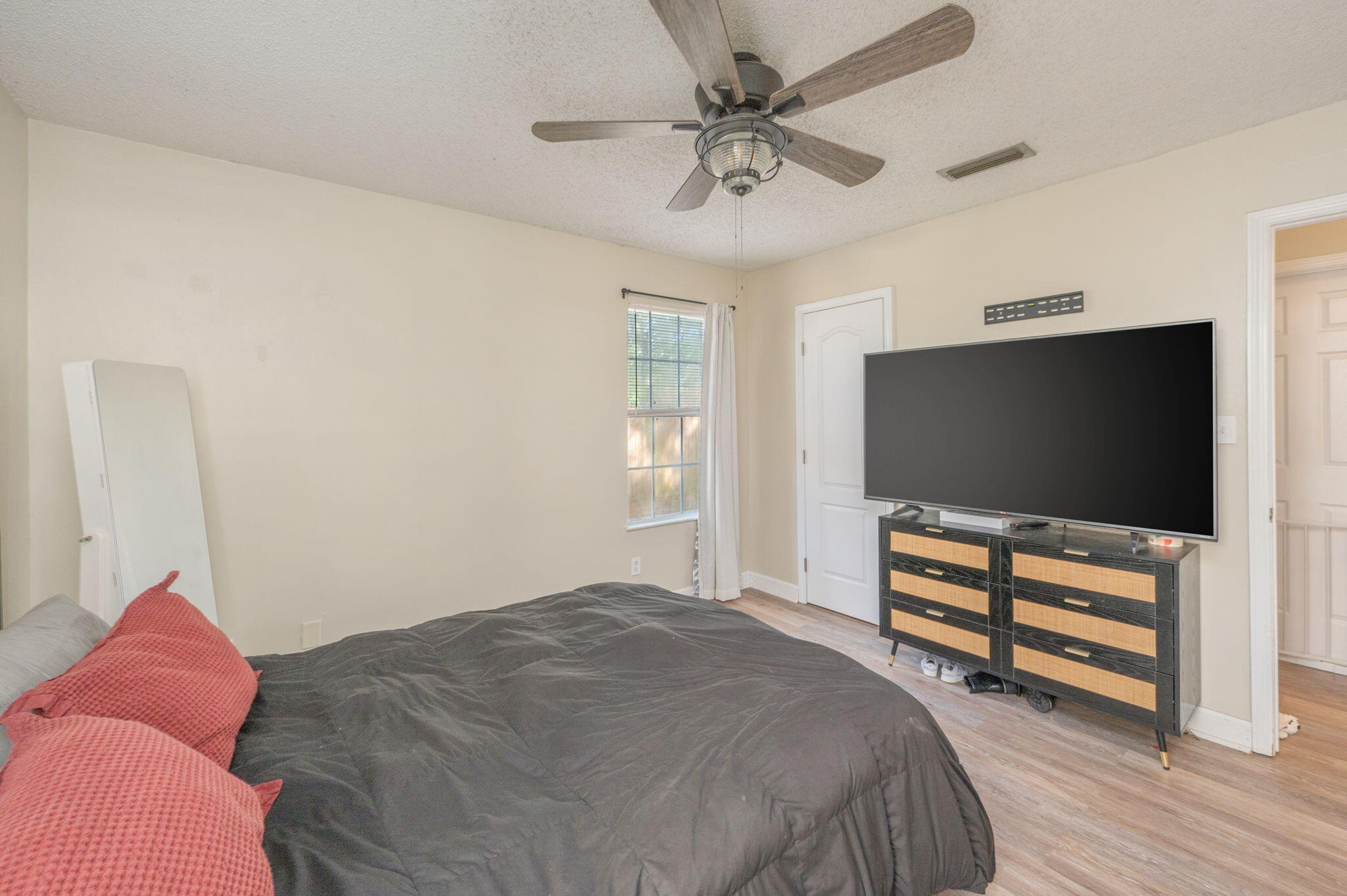 CANDLEWOOD VILLAGE - Residential