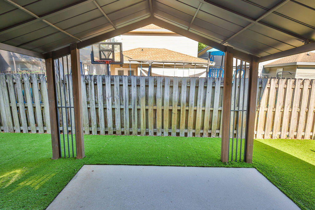 SUMMERWOOD - Residential