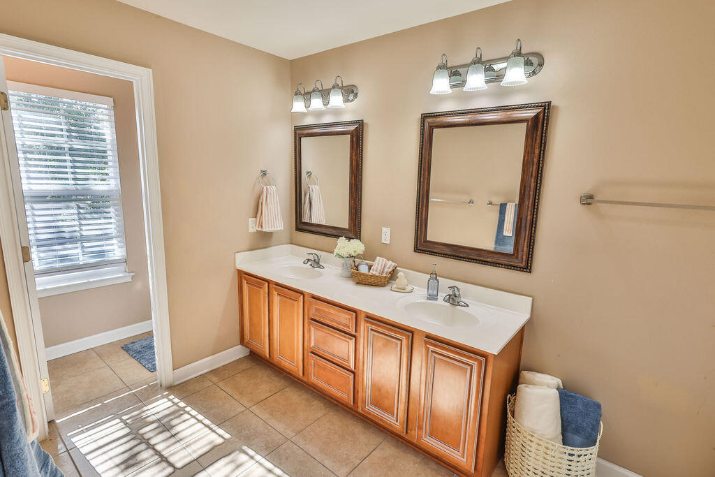 SUMMERWOOD - Residential
