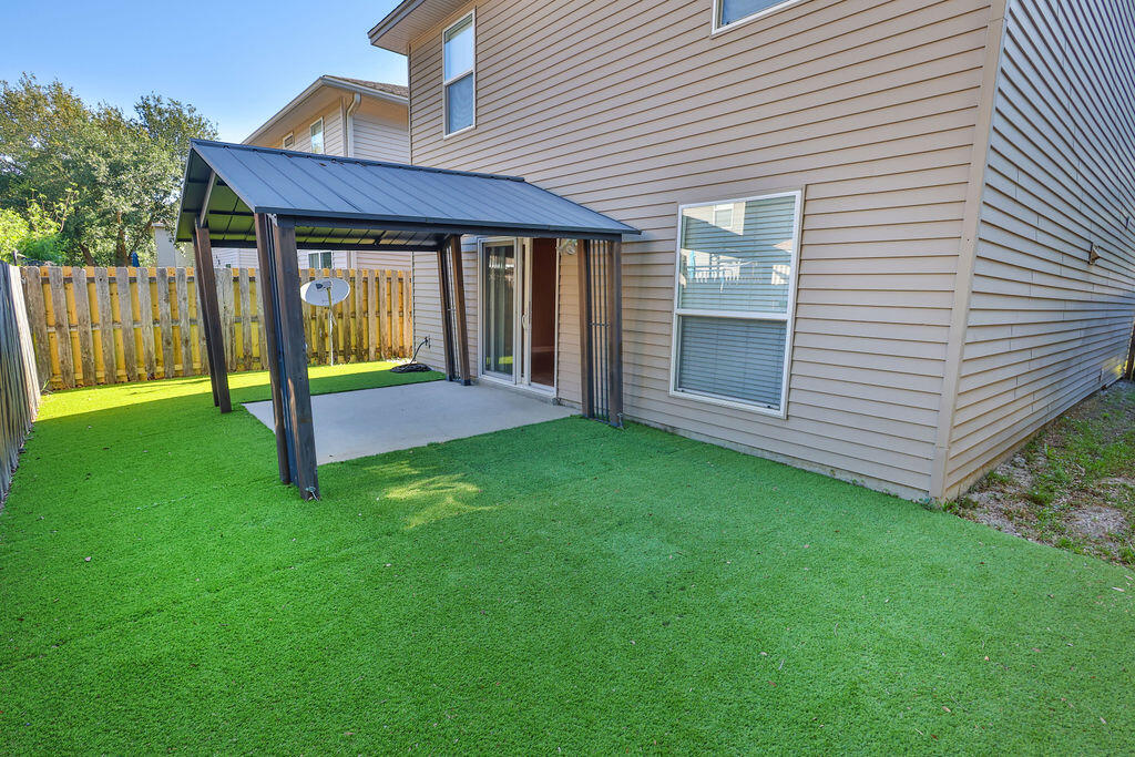 SUMMERWOOD - Residential