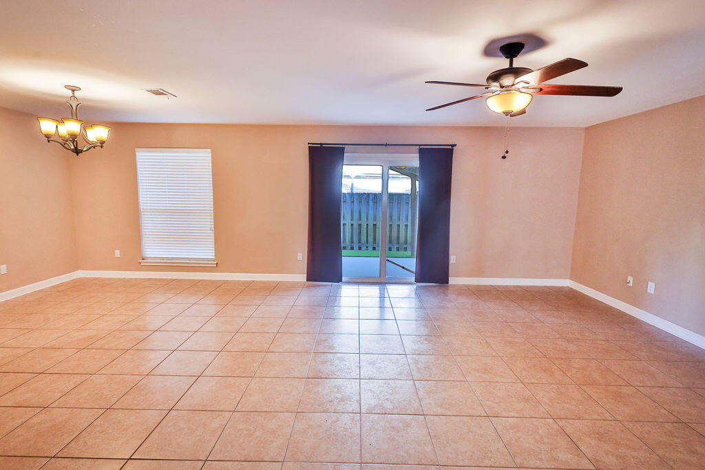 SUMMERWOOD - Residential