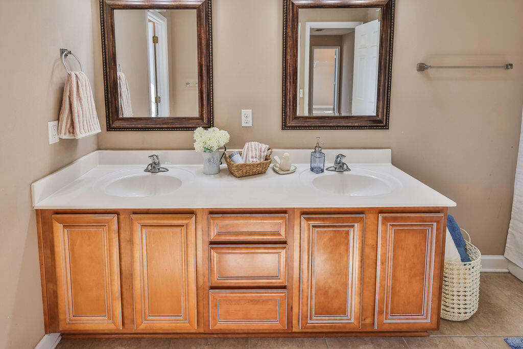 SUMMERWOOD - Residential