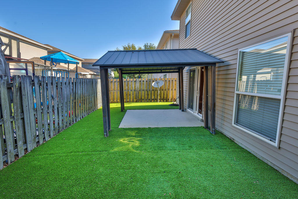 SUMMERWOOD - Residential