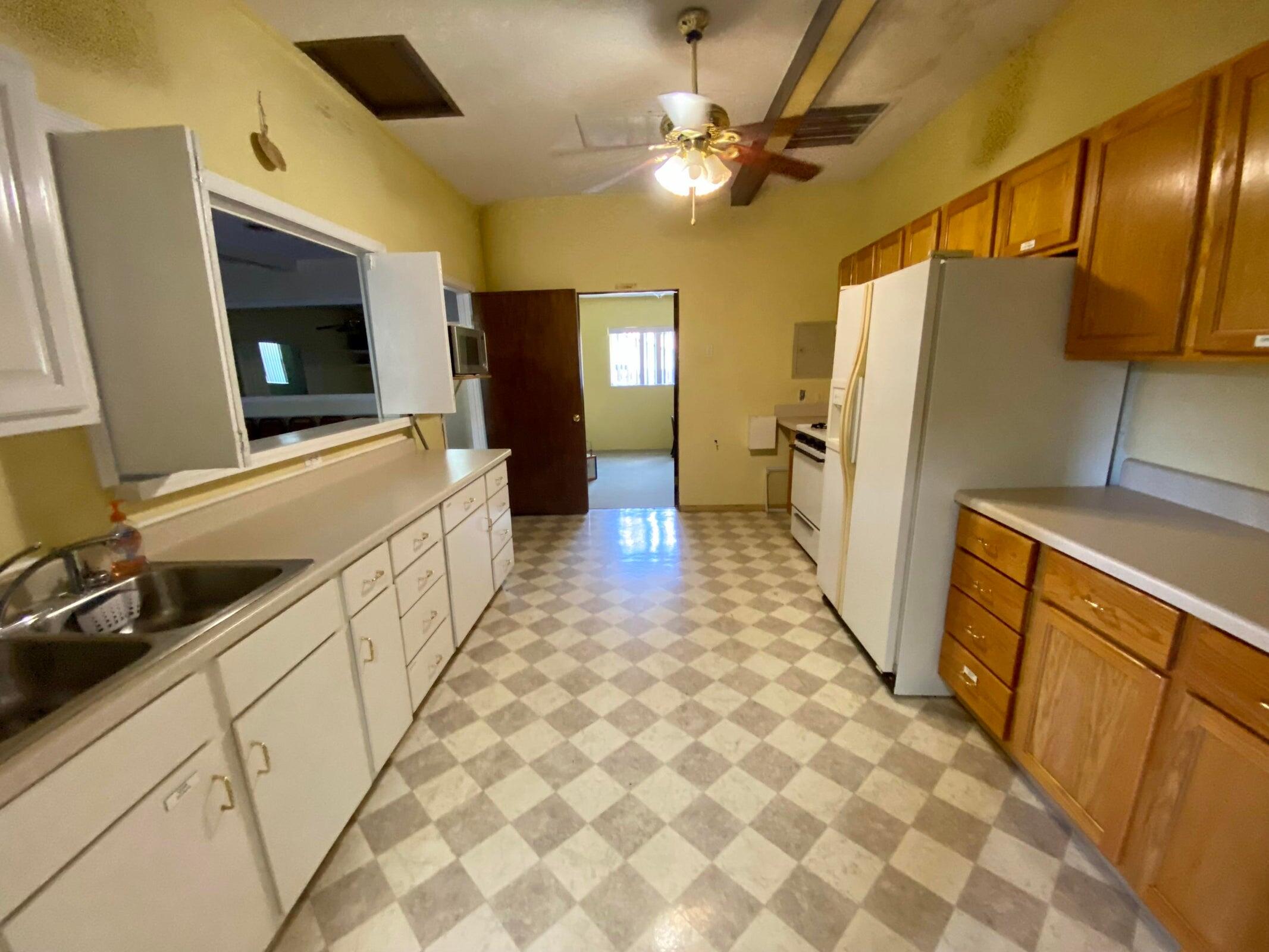 NO RECORDED SUBDIVISION - Residential