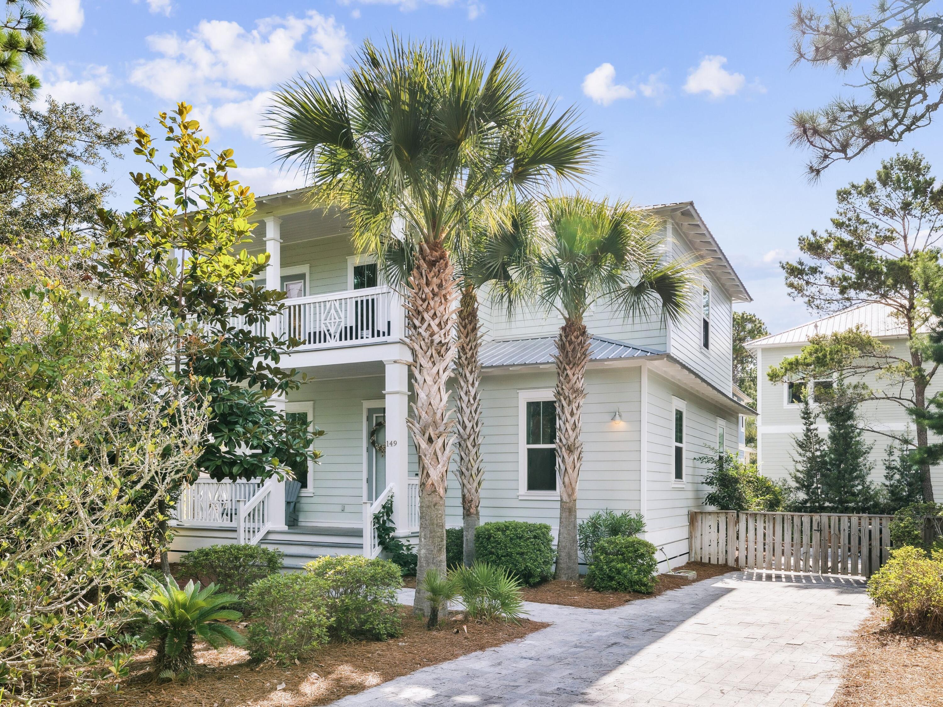 COTTAGES AT EASTERN LAKE - Residential