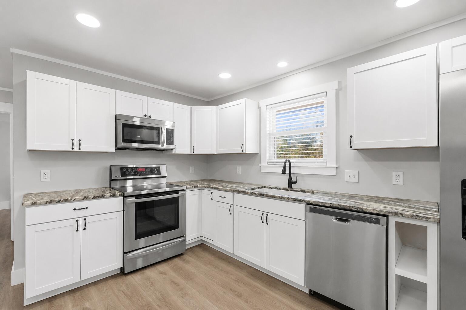 HUNTINGDON ESTATES UNIT 3 - Residential