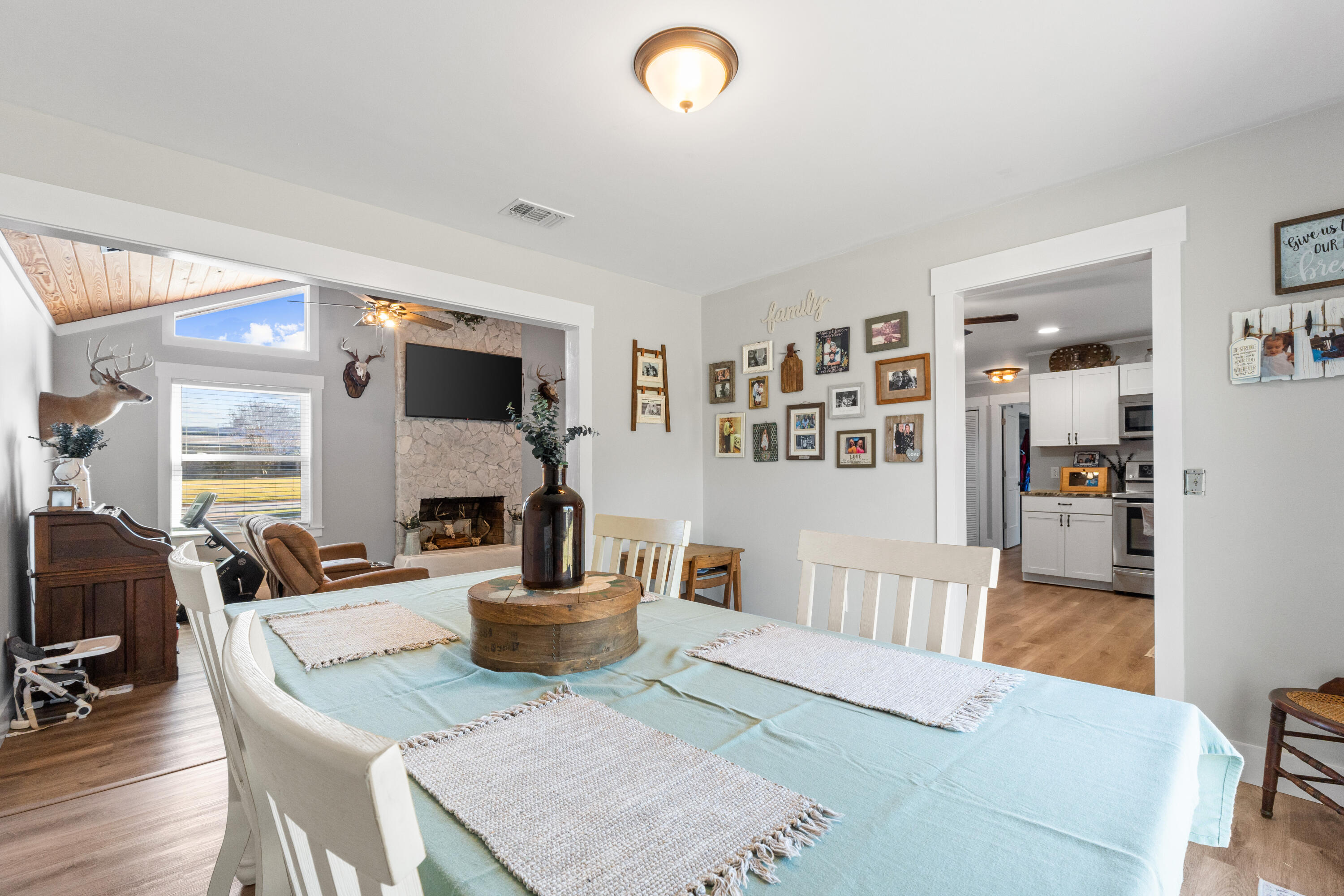 HUNTINGDON ESTATES UNIT 3 - Residential