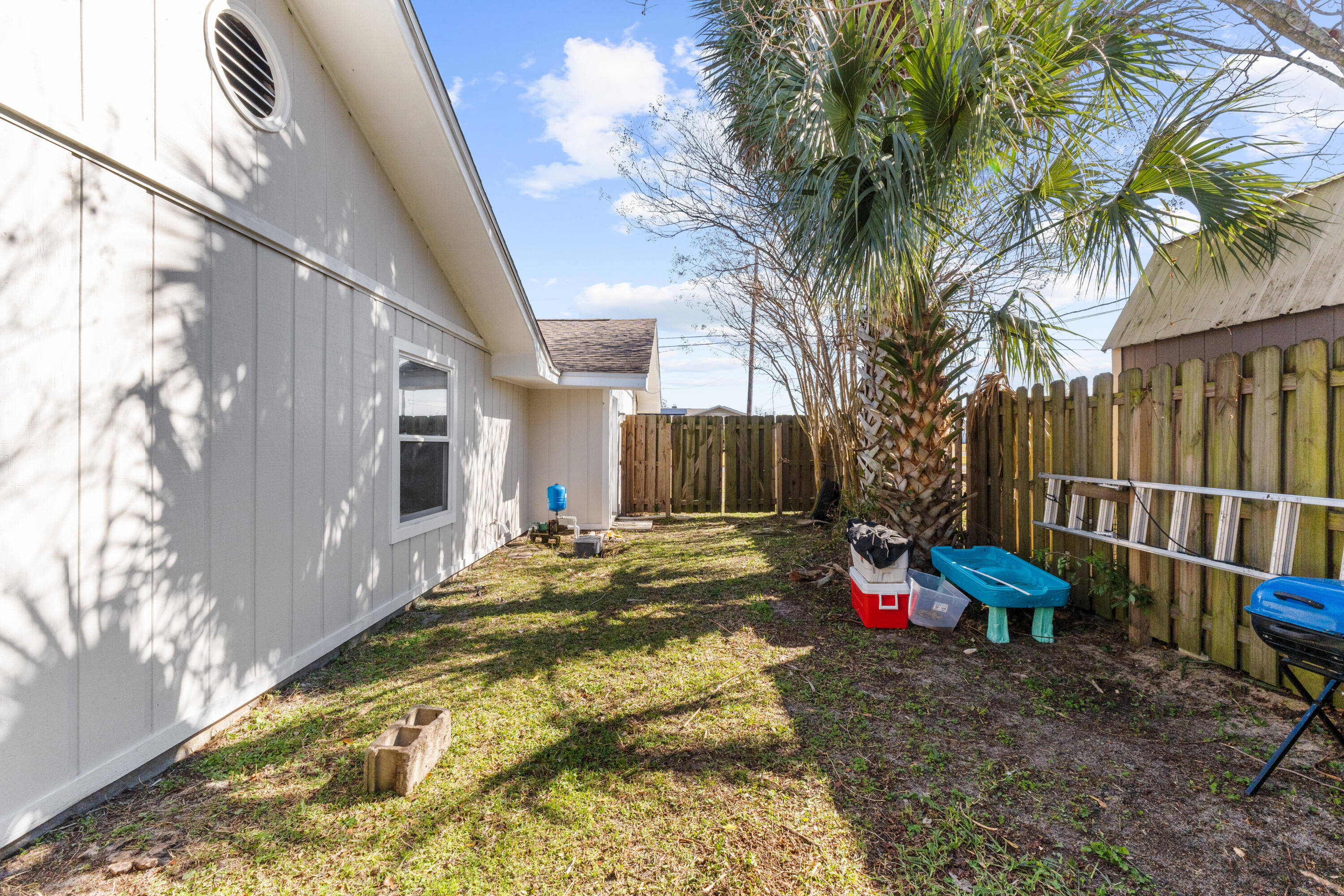 HUNTINGDON ESTATES UNIT 3 - Residential