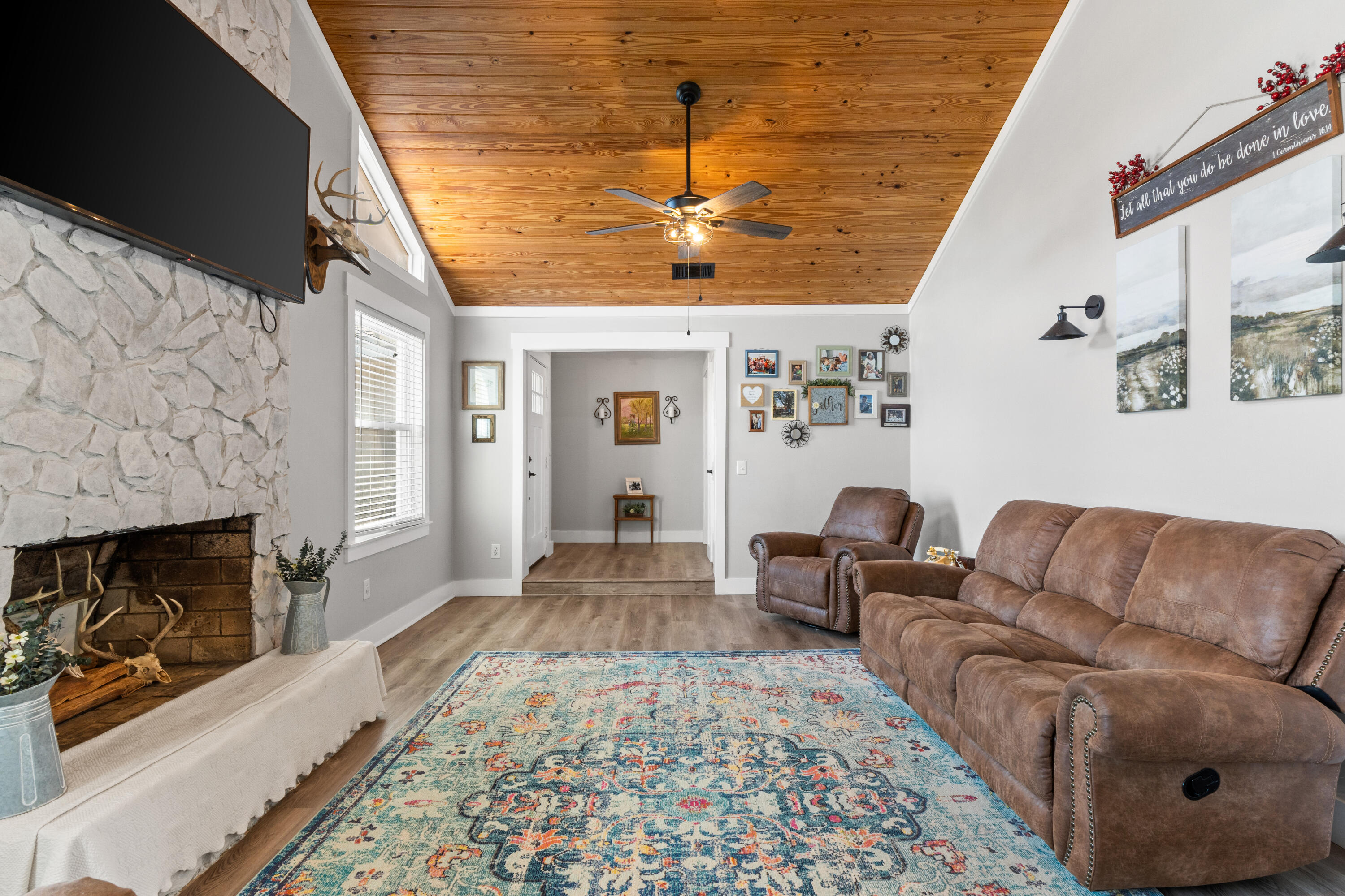 HUNTINGDON ESTATES UNIT 3 - Residential