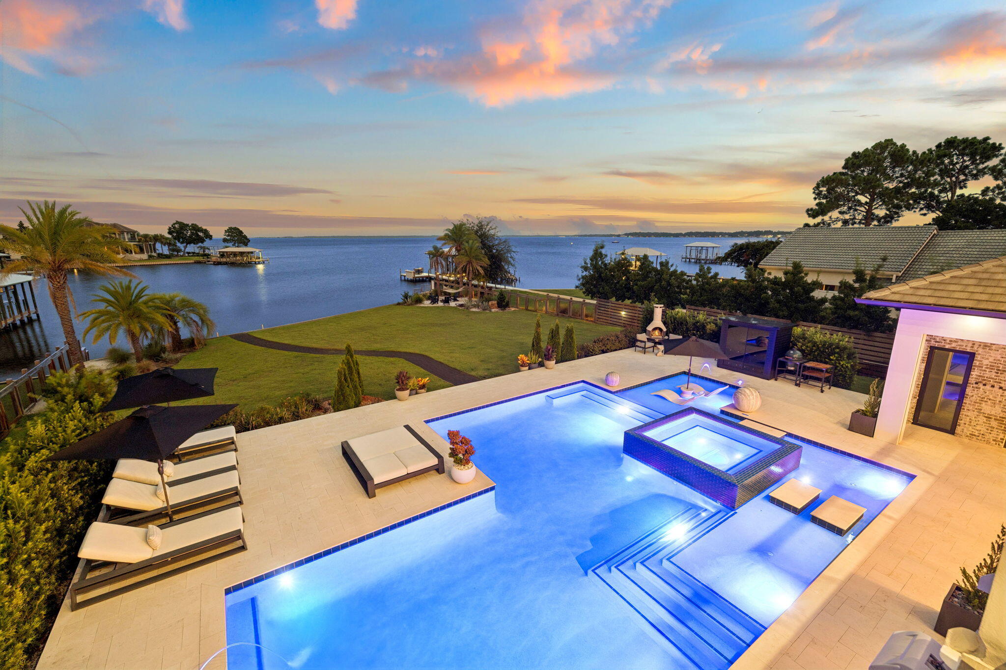 DRIFTWOOD ESTATES - Residential