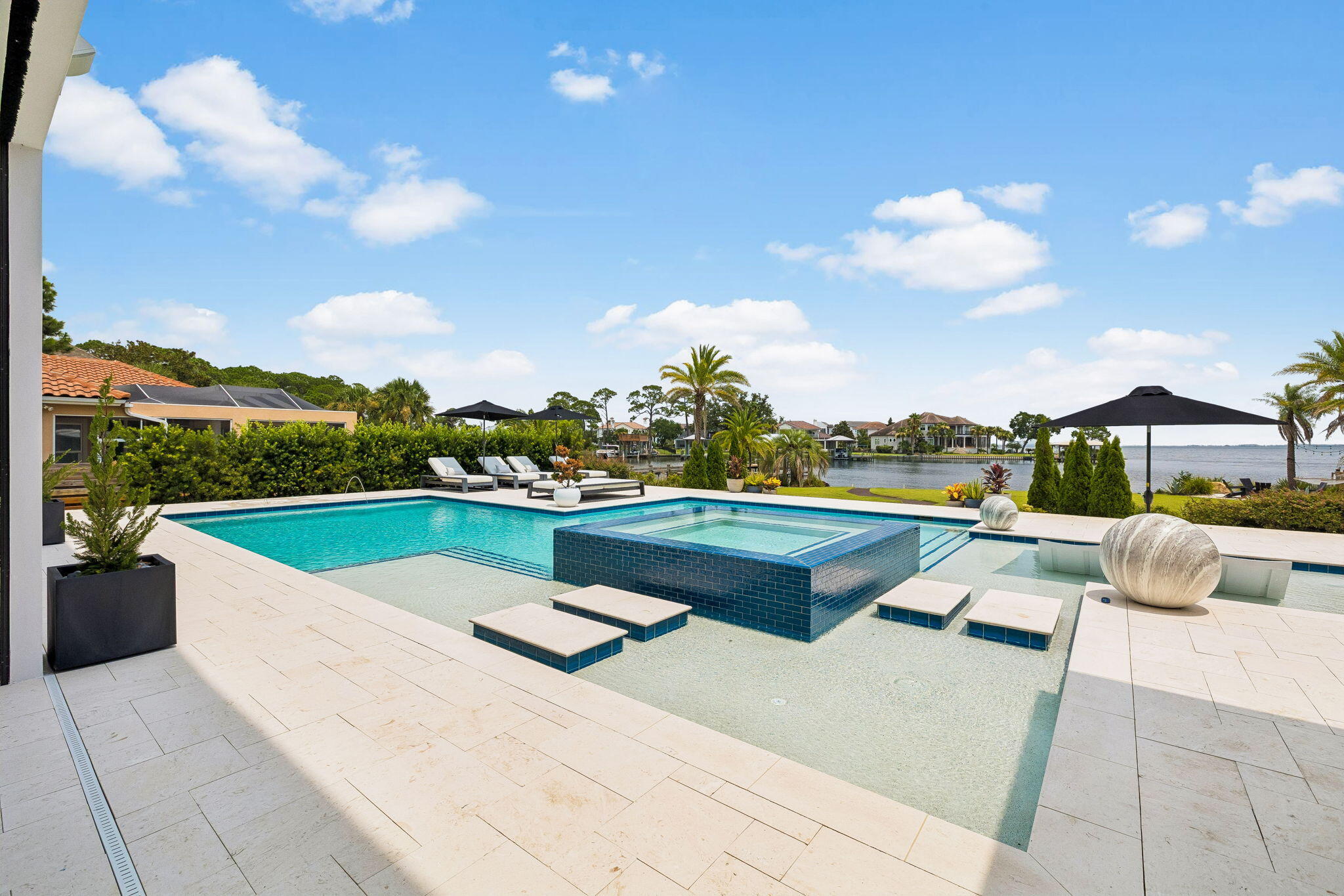 DRIFTWOOD ESTATES - Residential