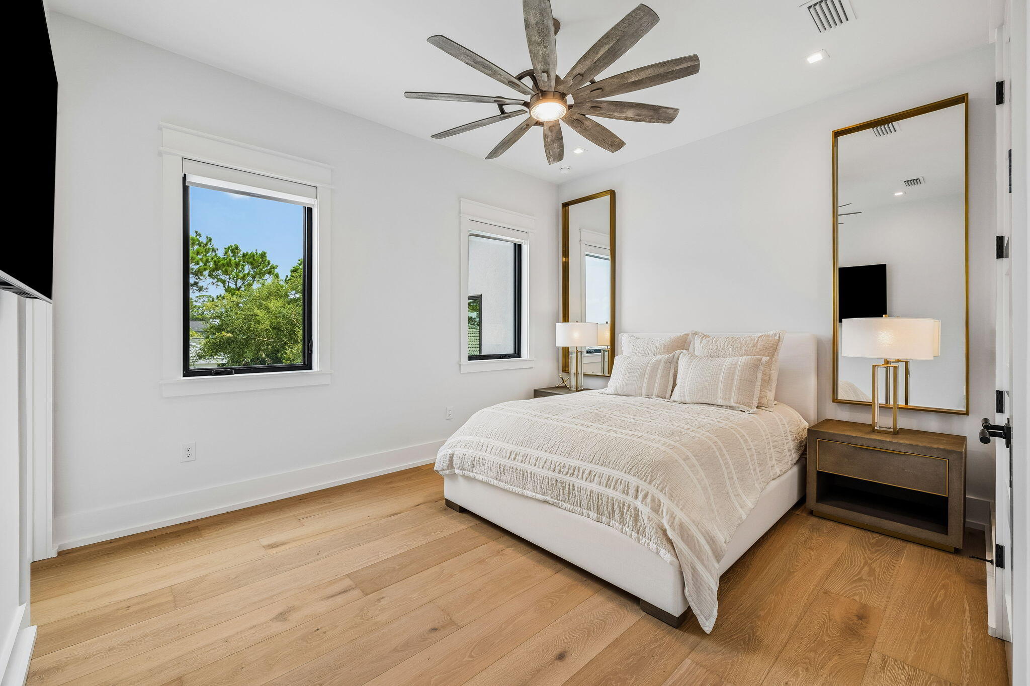 DRIFTWOOD ESTATES - Residential