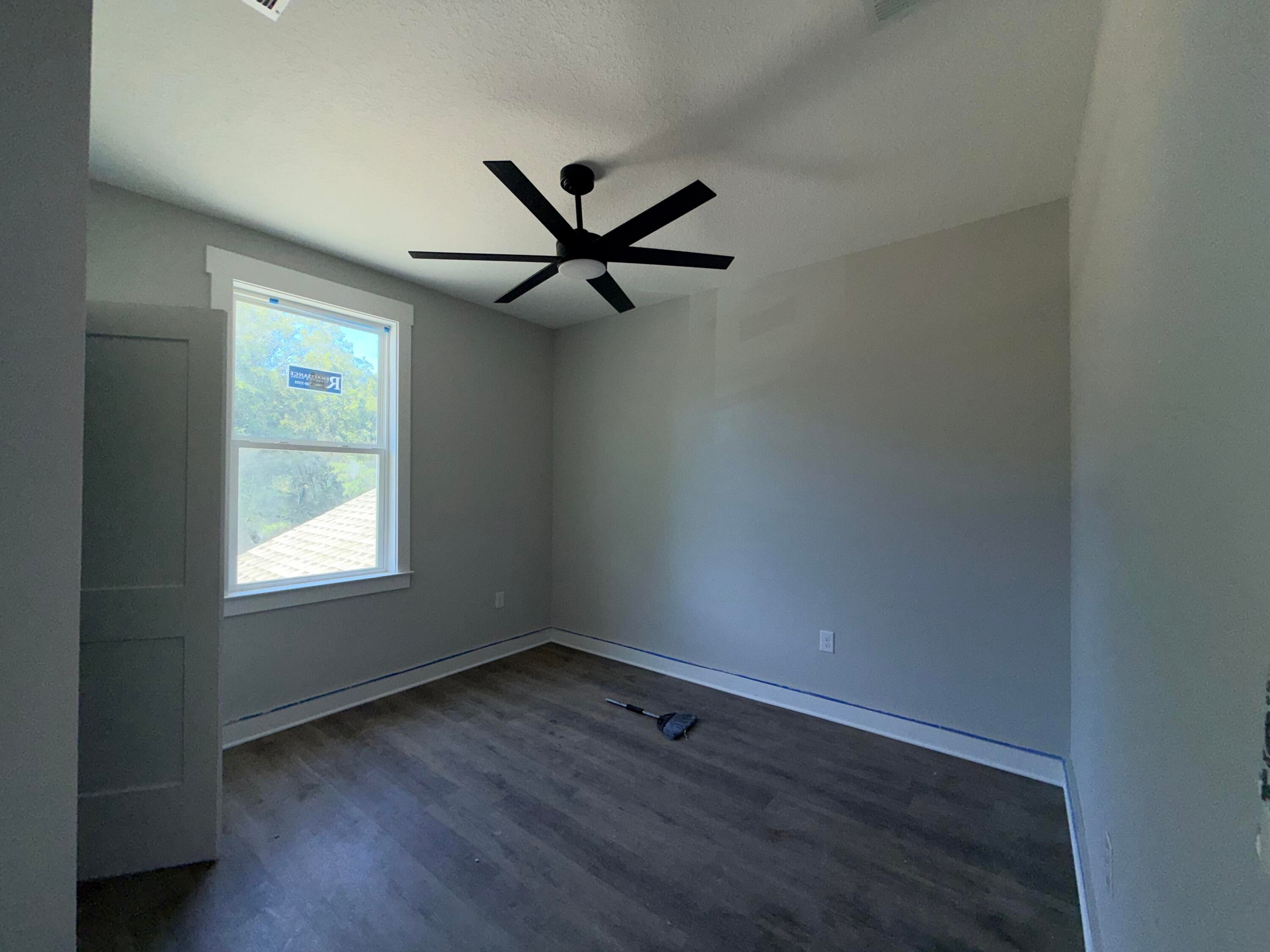 PINECREST - Residential
