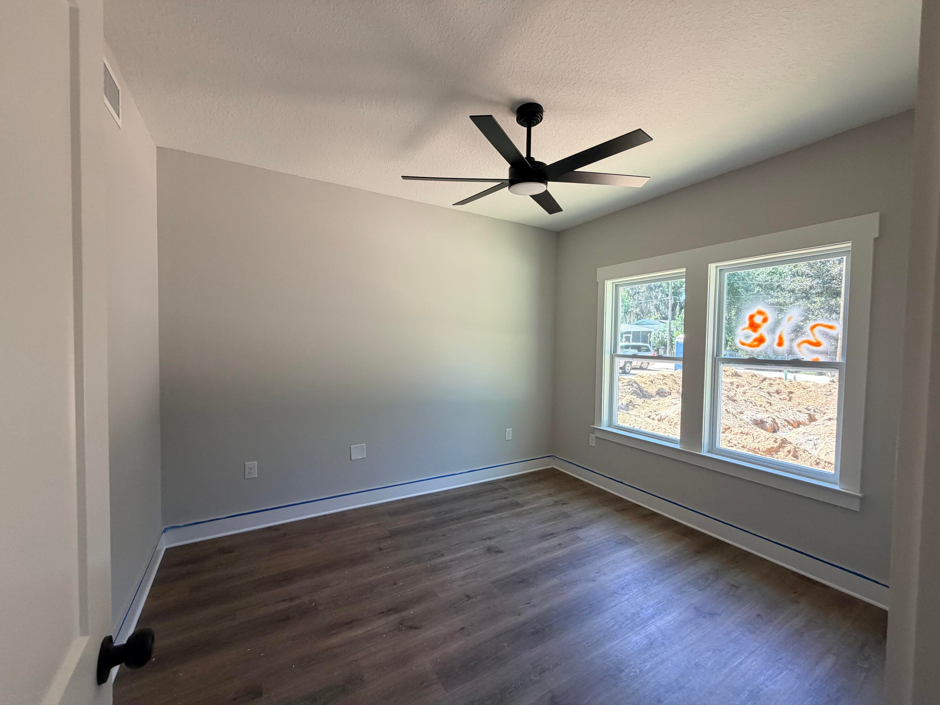 PINECREST - Residential