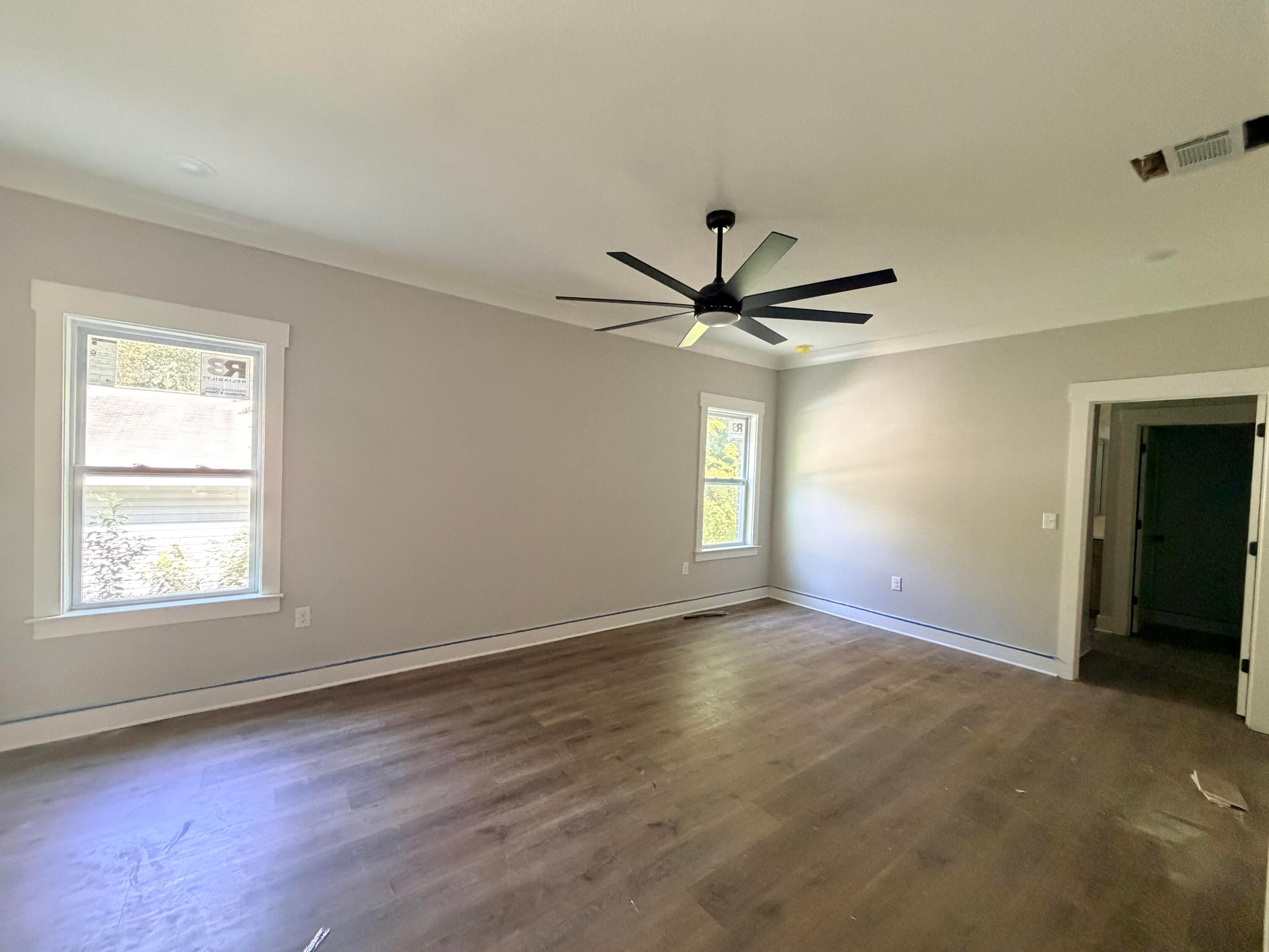 PINECREST - Residential