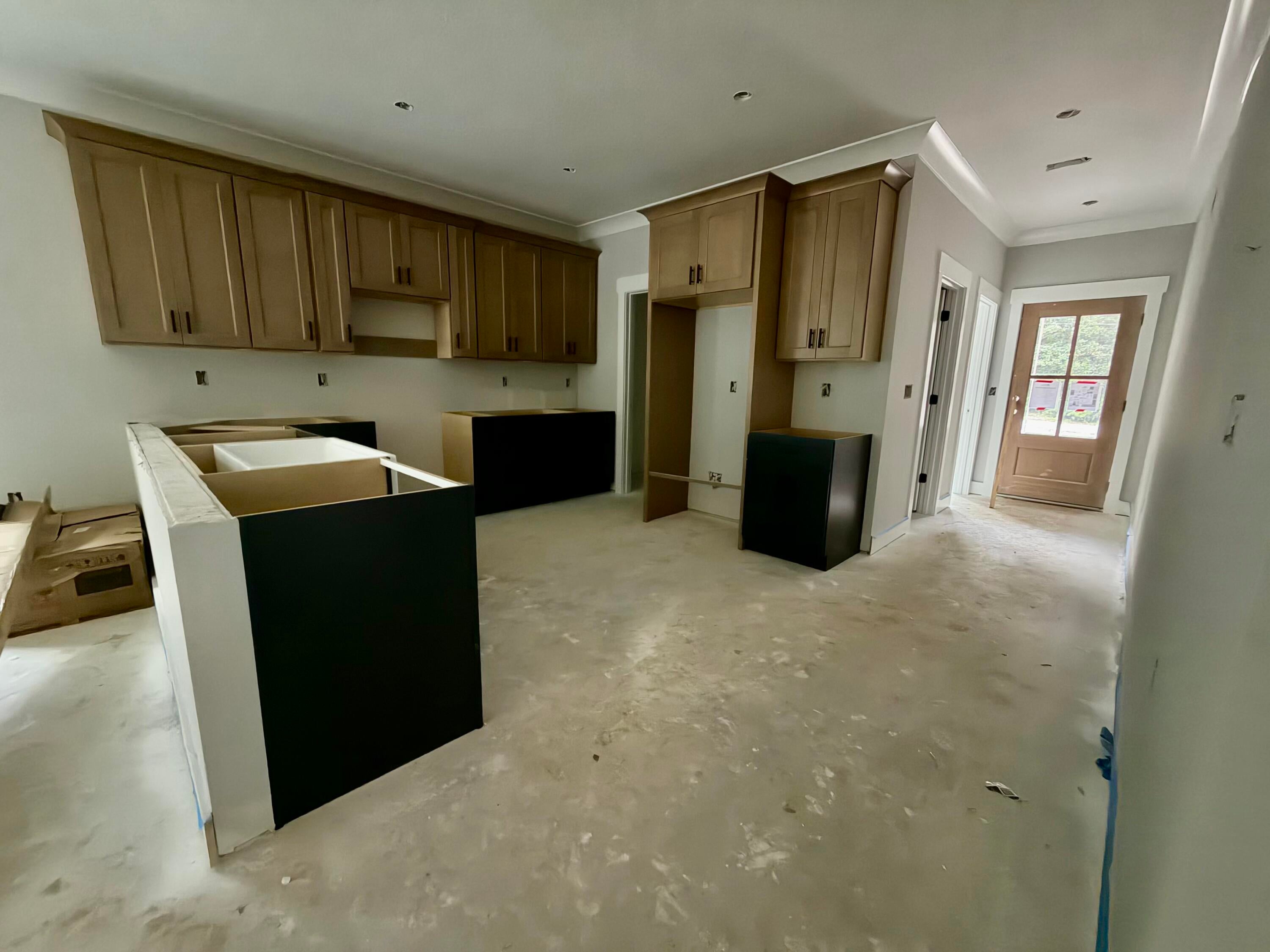 PINECREST - Residential
