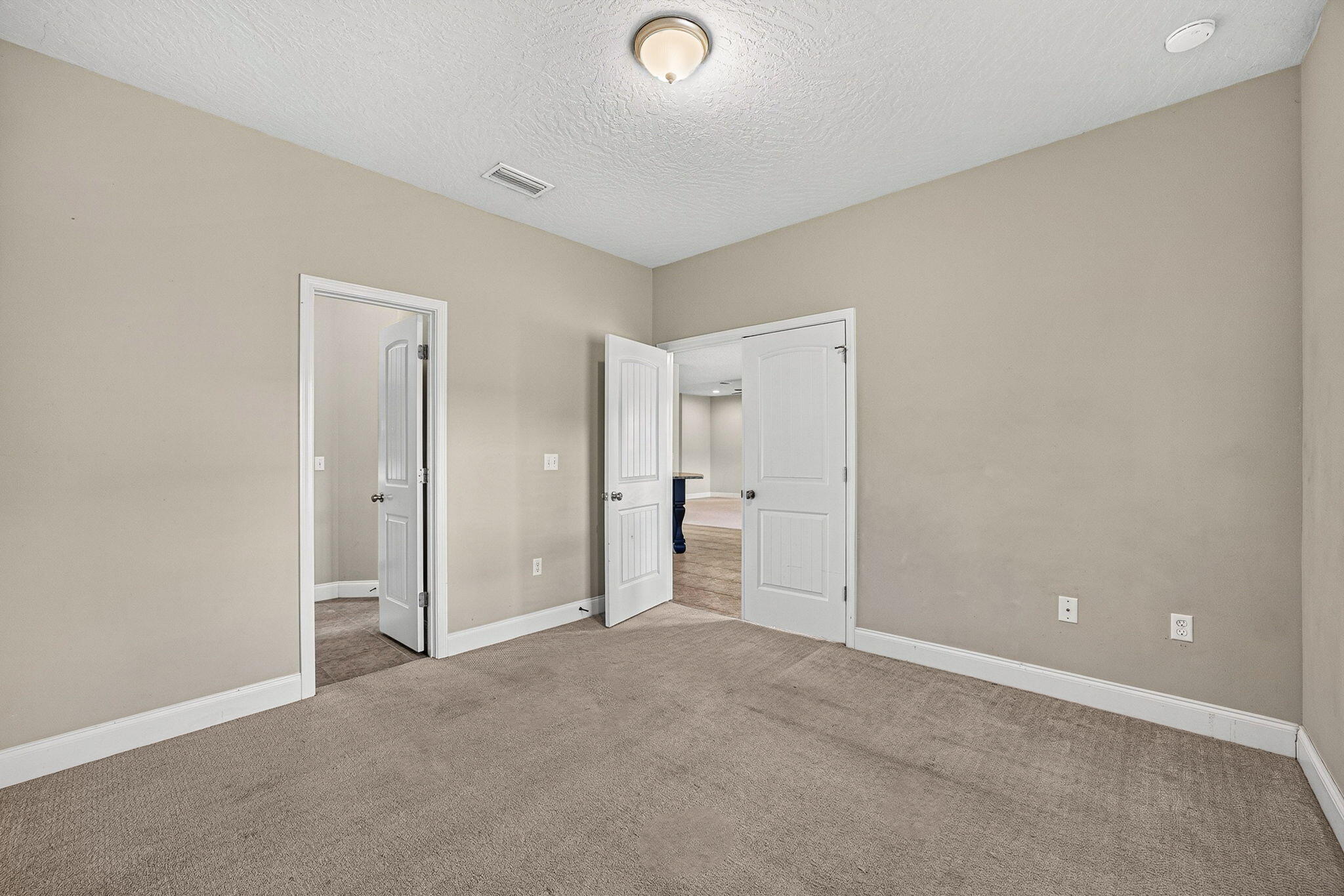 DUGGAN POND ESTATES - Residential