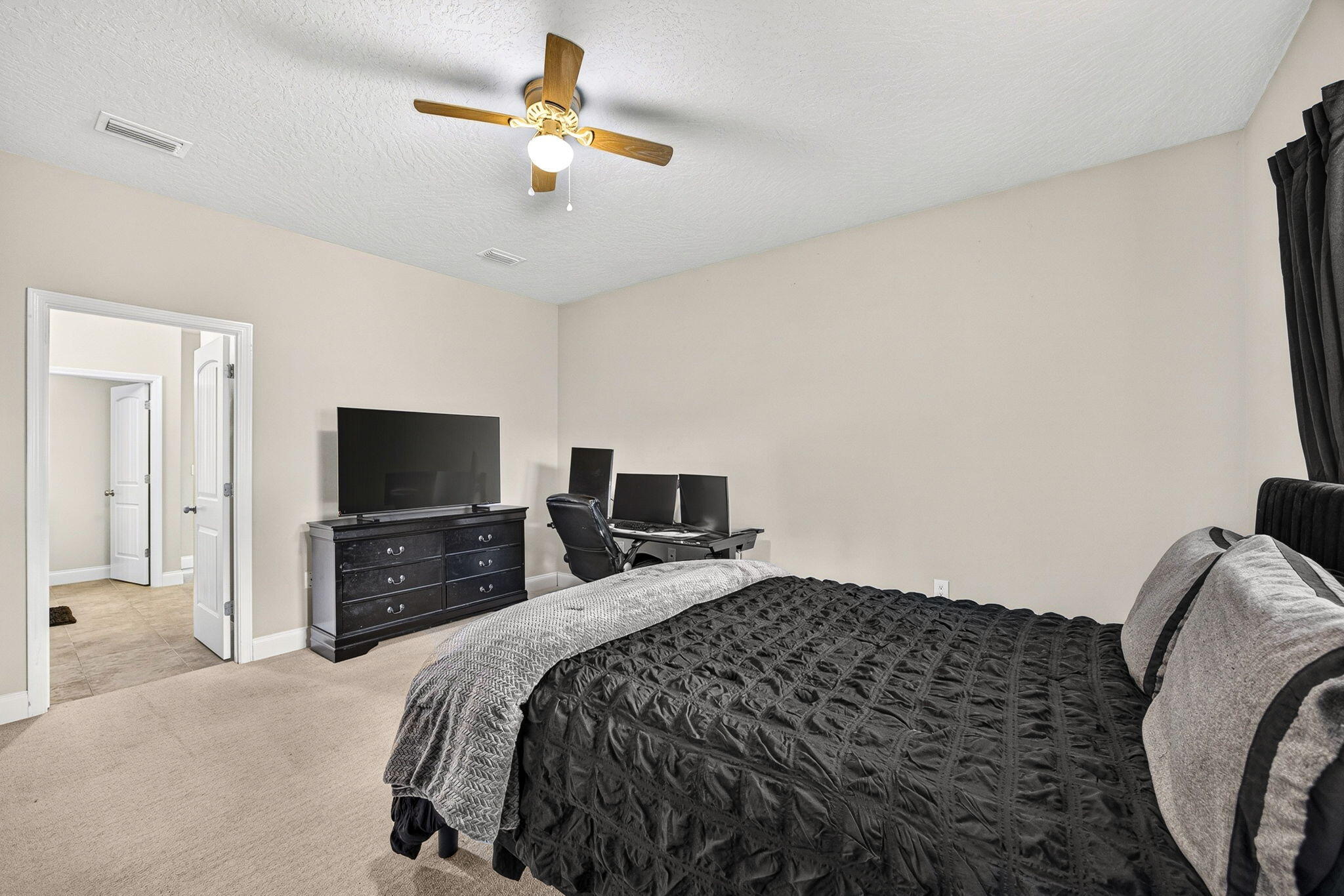 DUGGAN POND ESTATES - Residential