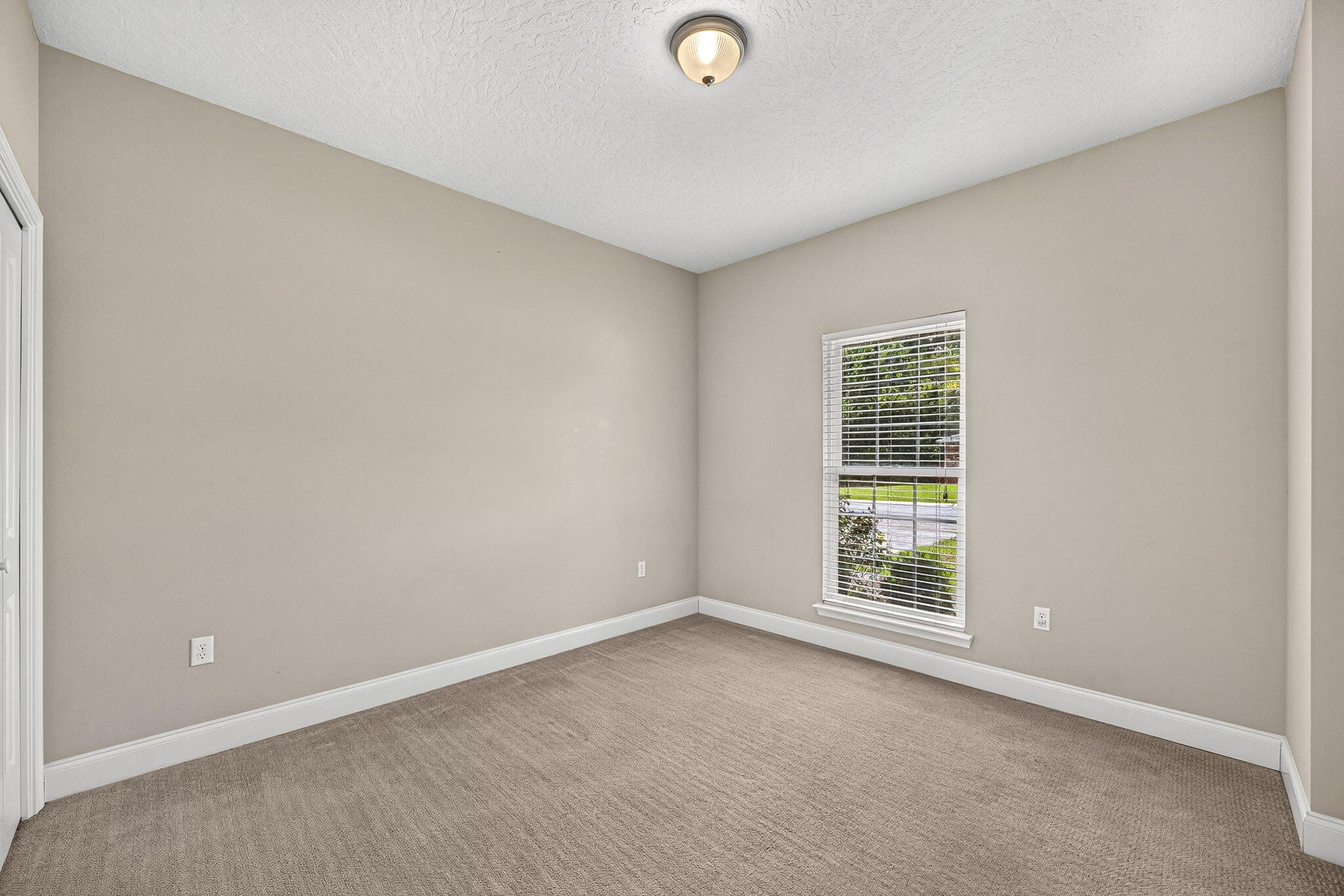DUGGAN POND ESTATES - Residential