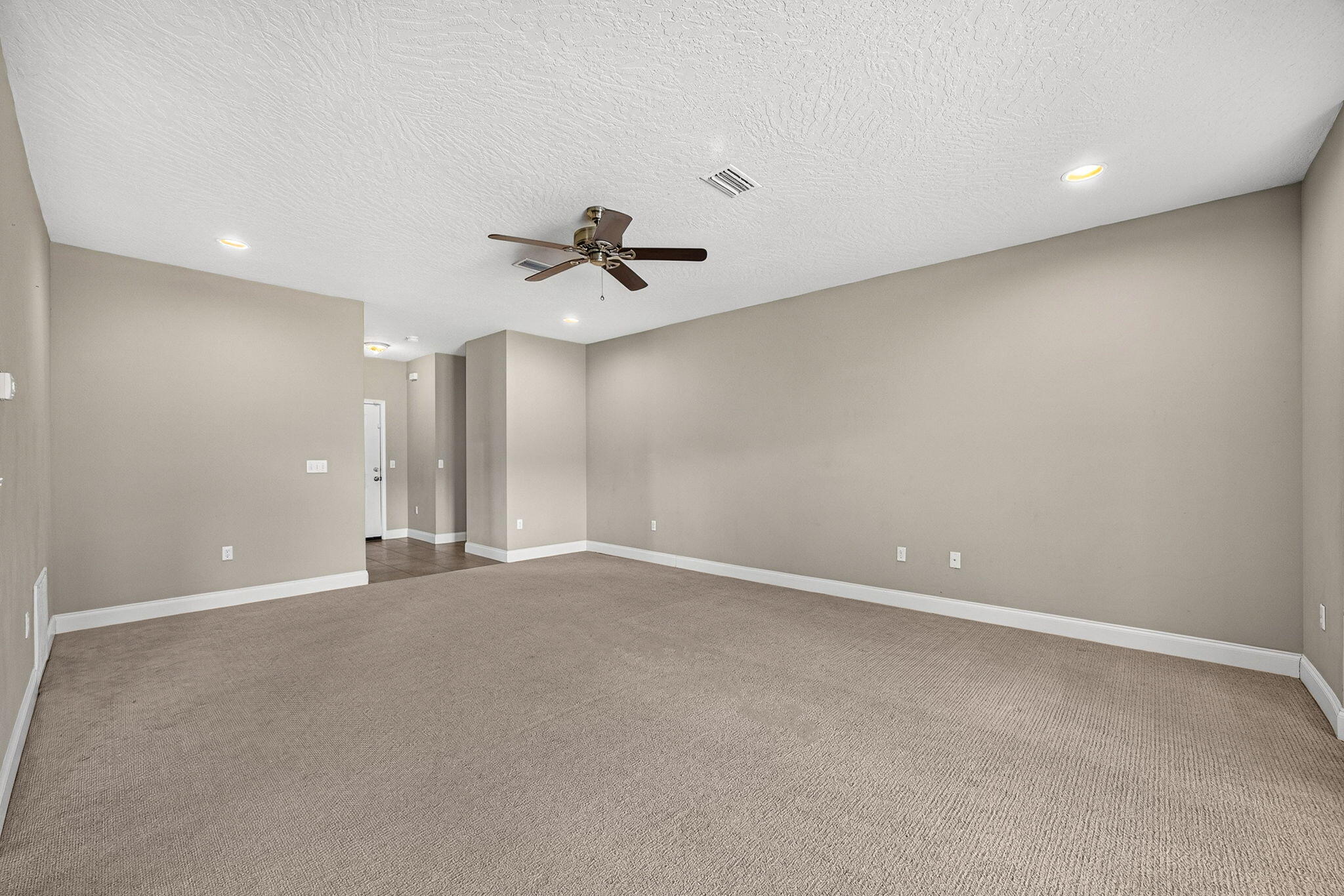 DUGGAN POND ESTATES - Residential