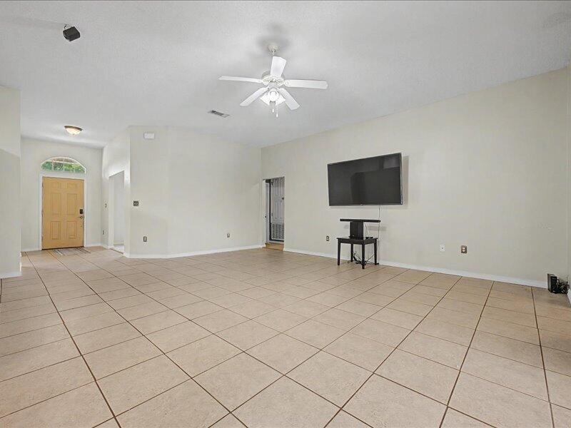 BROOKE ESTATES PH I - Residential Lease