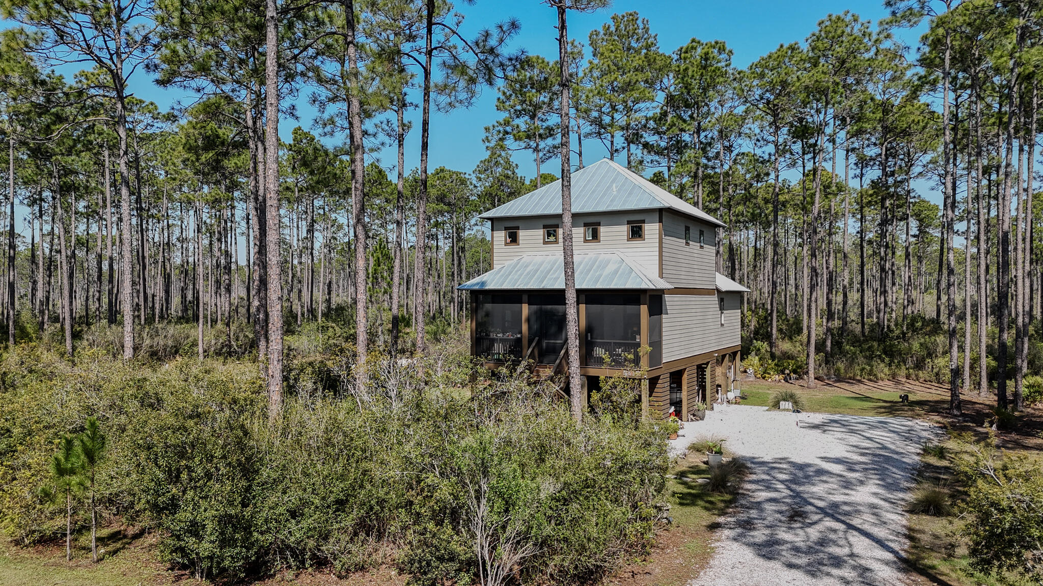 RIVERCAMPS ON CROOKED CREEK - Residential