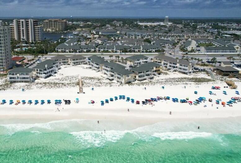 SANDPIPER COVE PH 25 - Residential