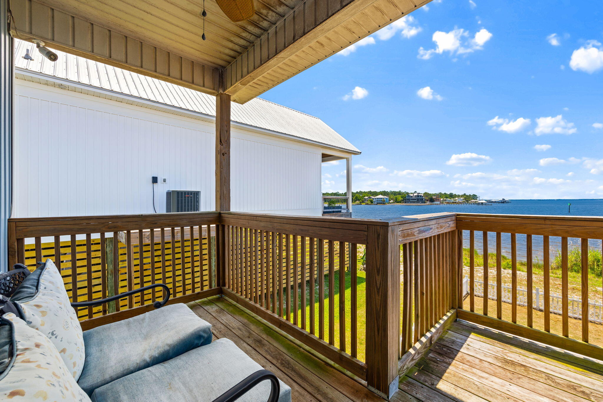 METES & BOUNDS - Residential Lease