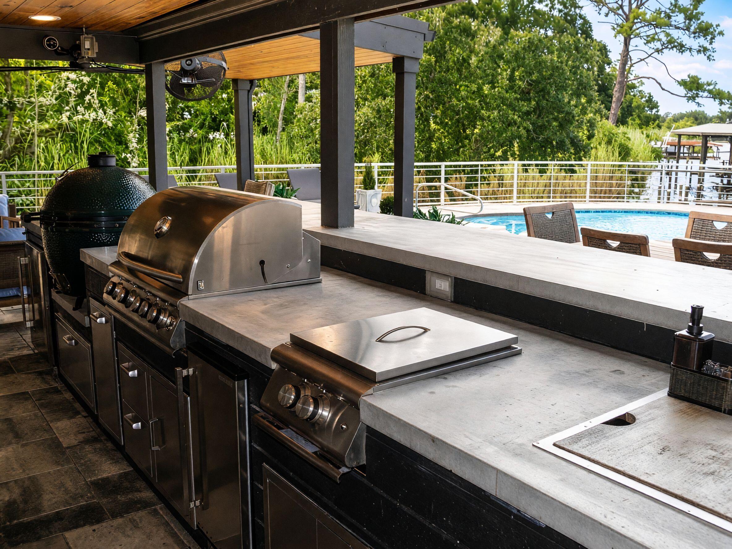 BAYOU WOODS 4TH ADDN - Residential