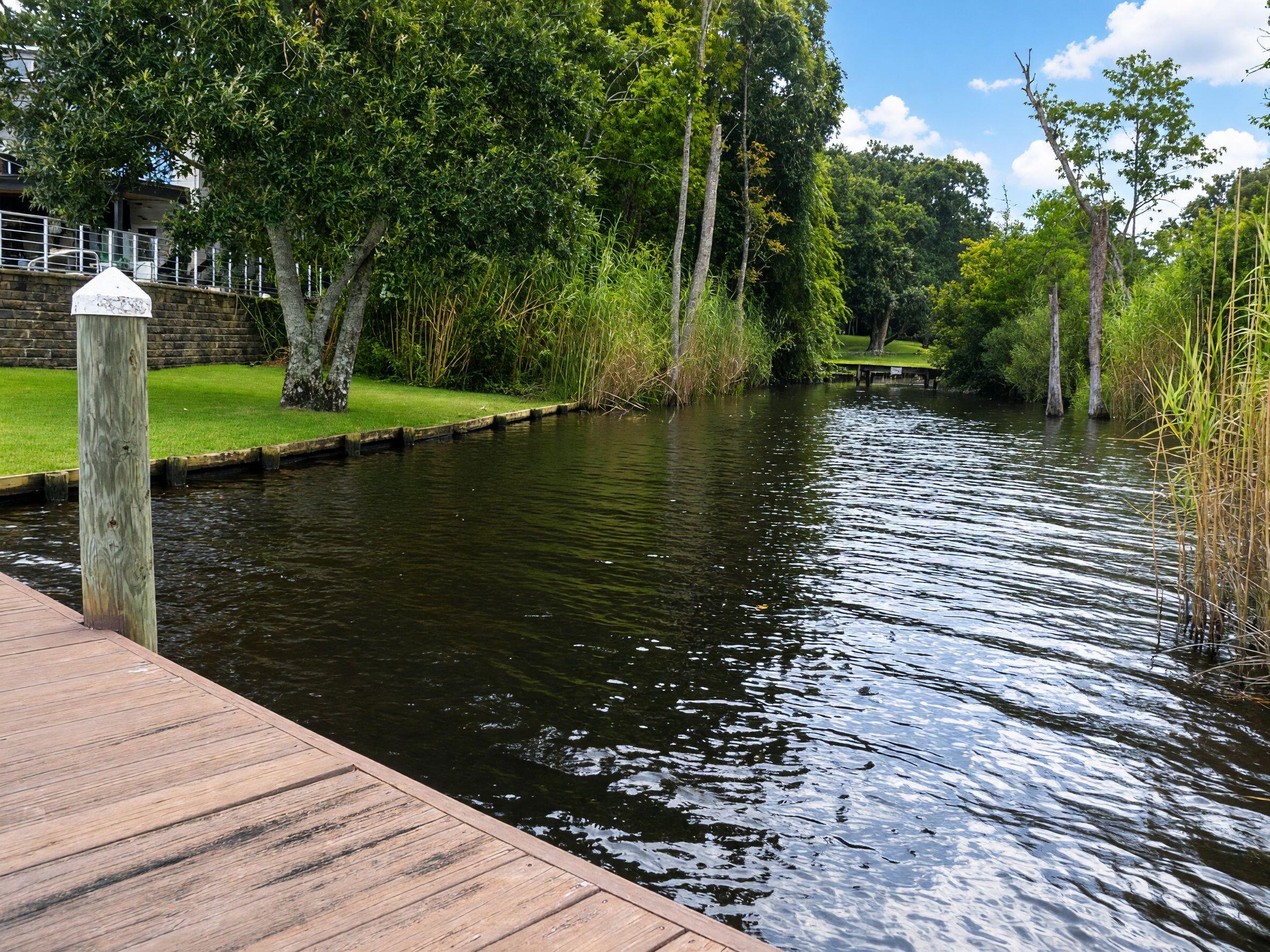 BAYOU WOODS 4TH ADDN - Residential