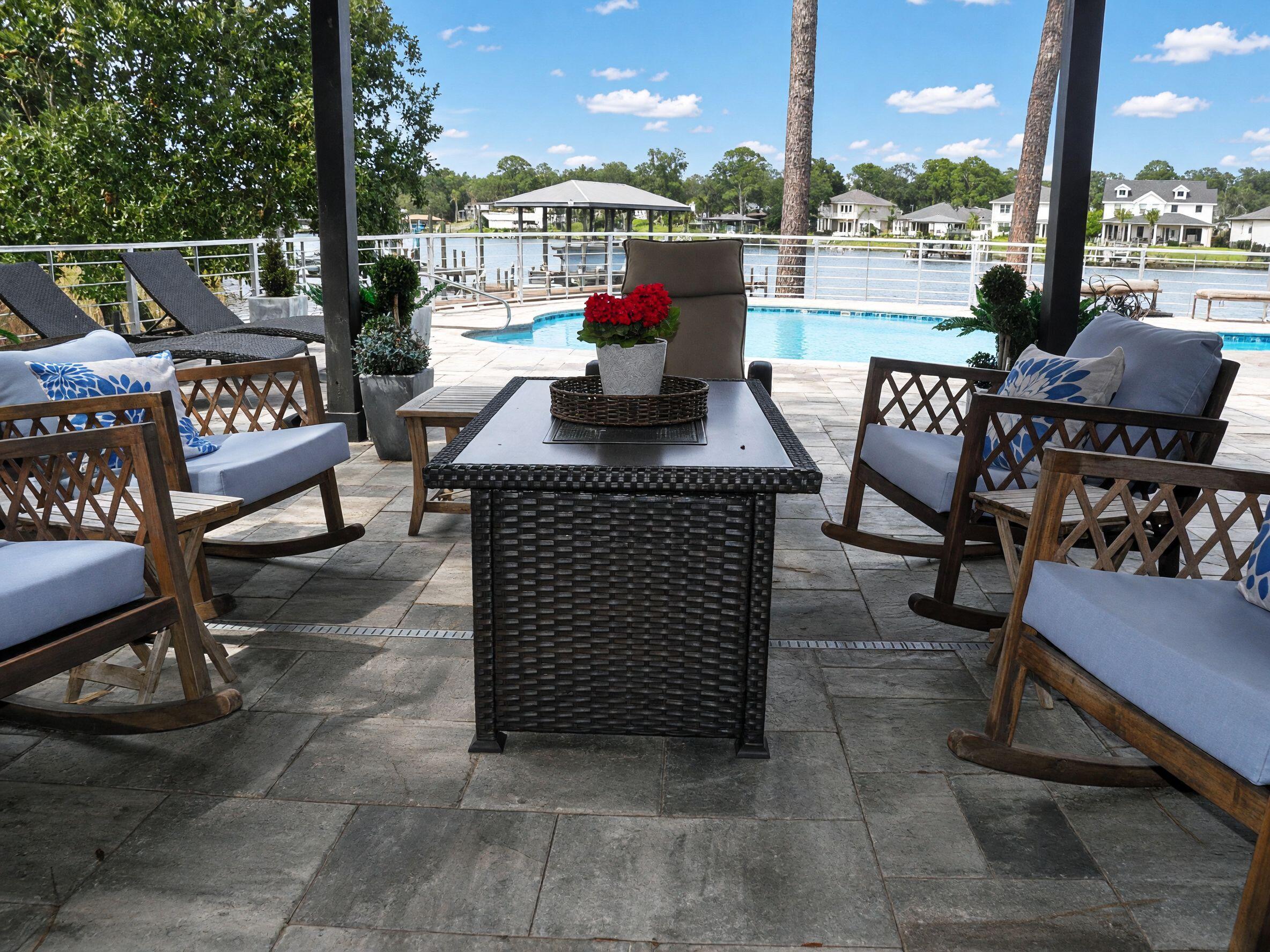 BAYOU WOODS 4TH ADDN - Residential