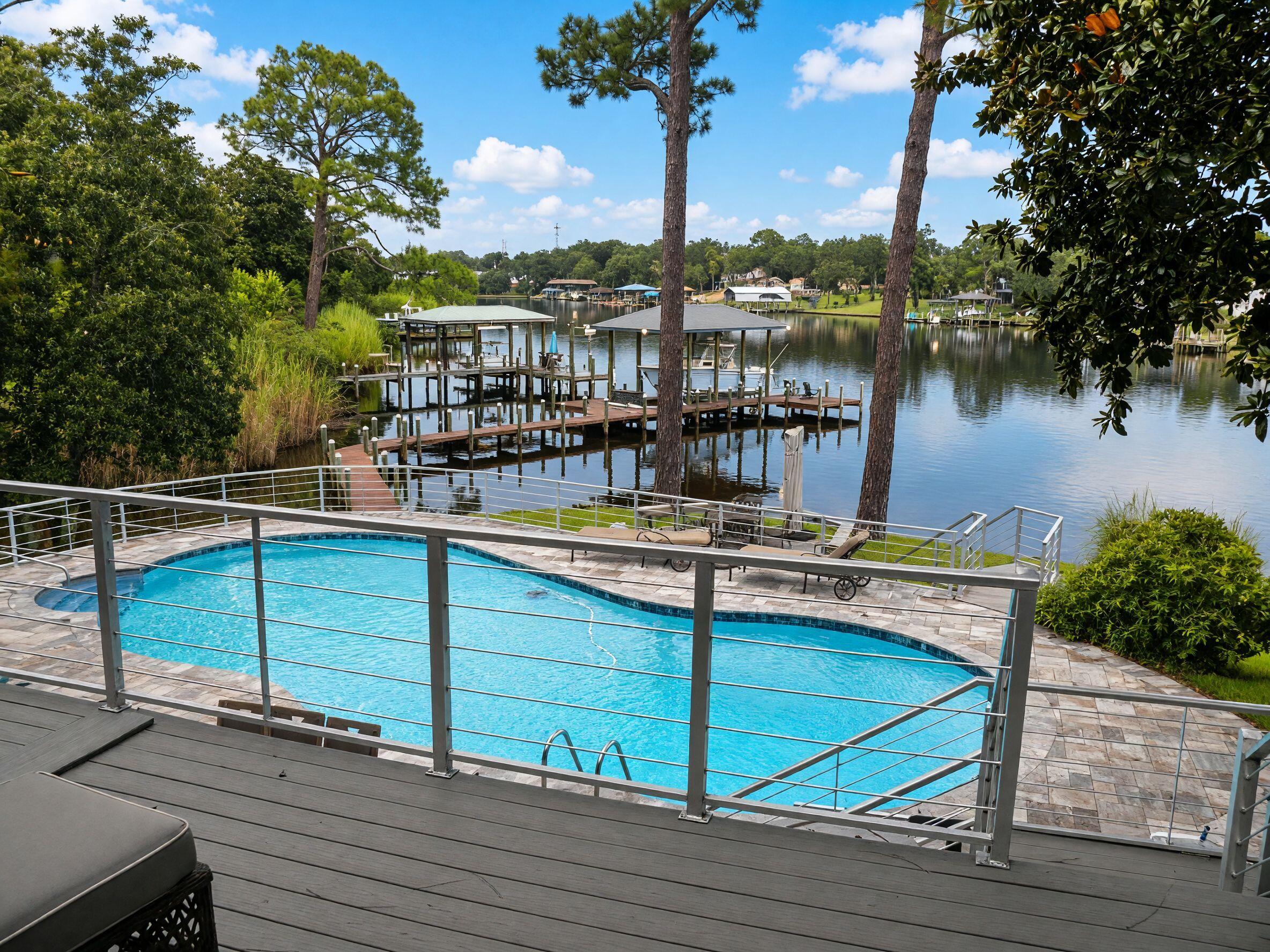 BAYOU WOODS 4TH ADDN - Residential
