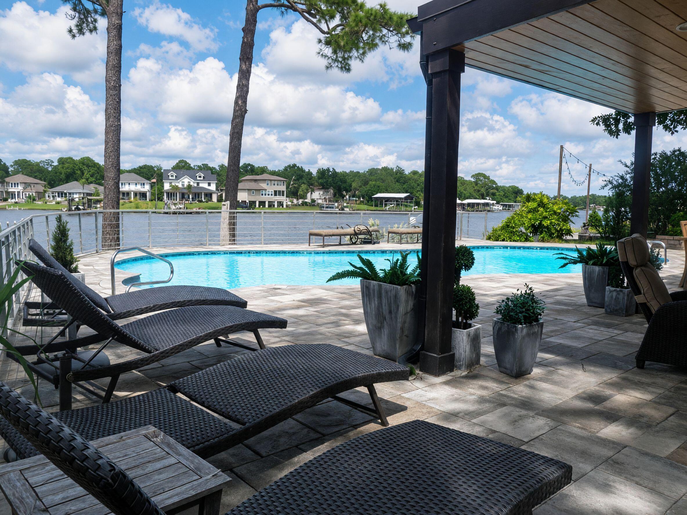 BAYOU WOODS 4TH ADDN - Residential