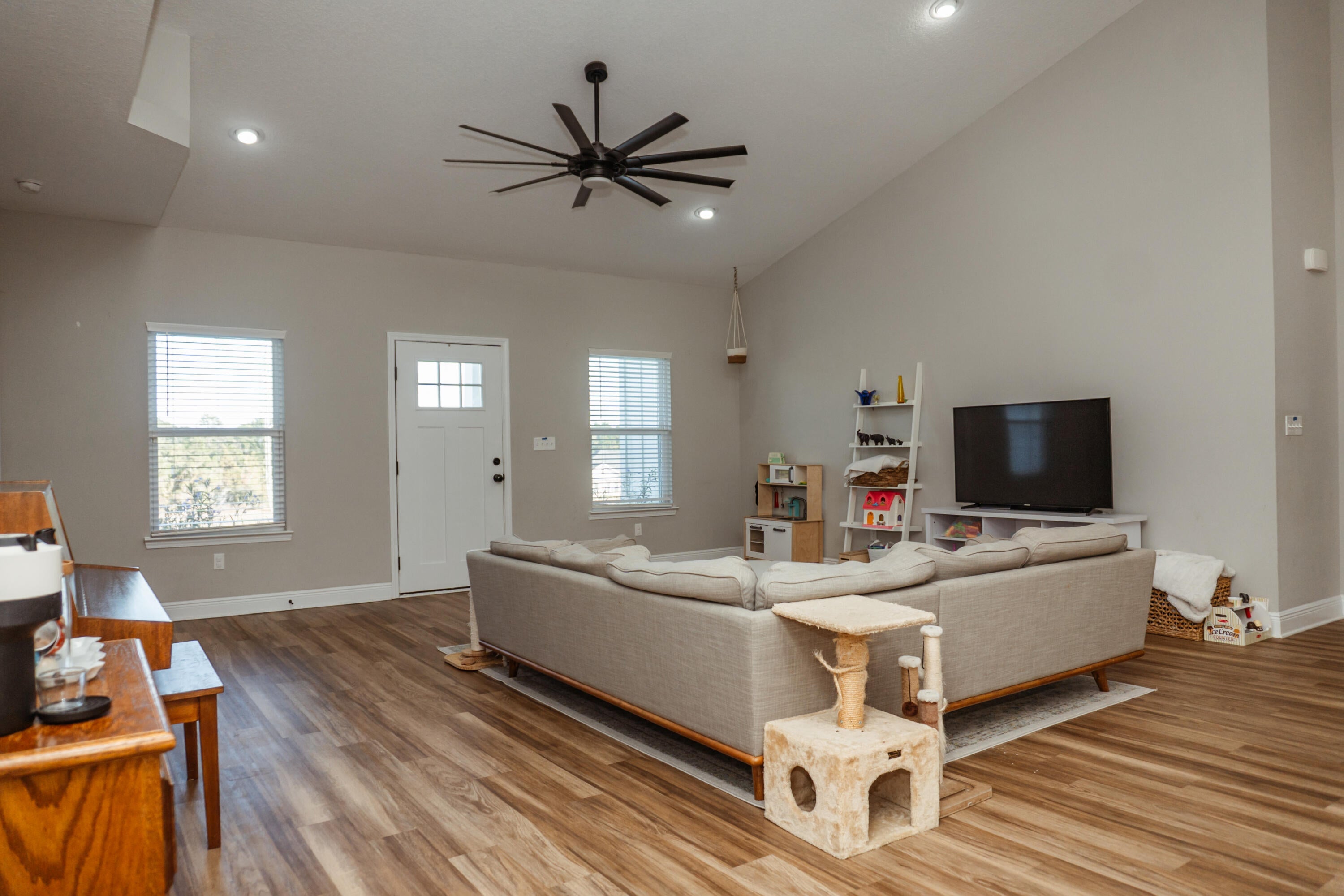 PINNACLE POINT - Residential Lease
