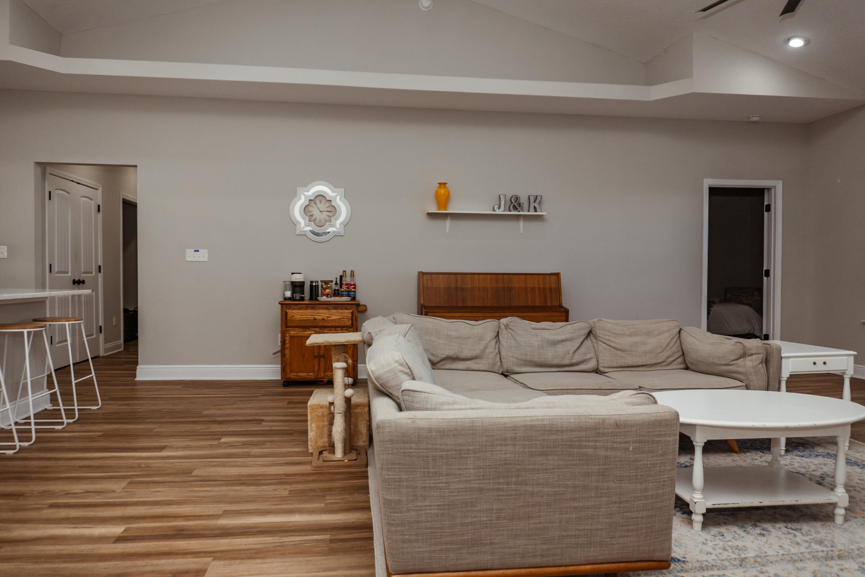 PINNACLE POINT - Residential Lease